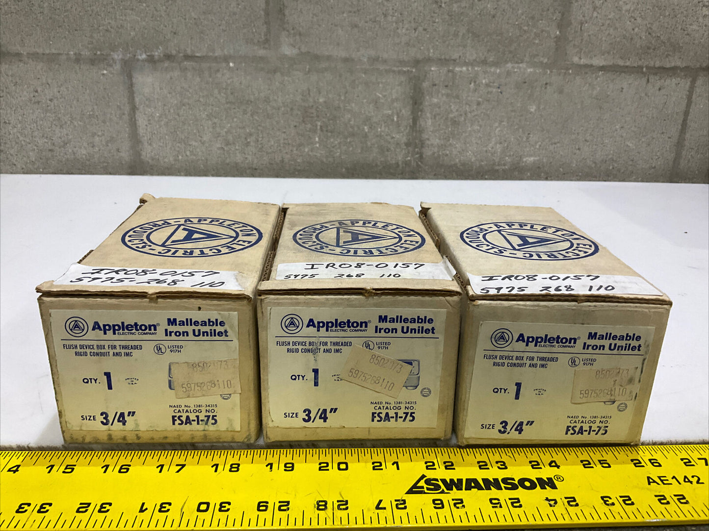 APPLETON FSA-1-75 MALLEABLE IRON UNILET LOT OF 2 373