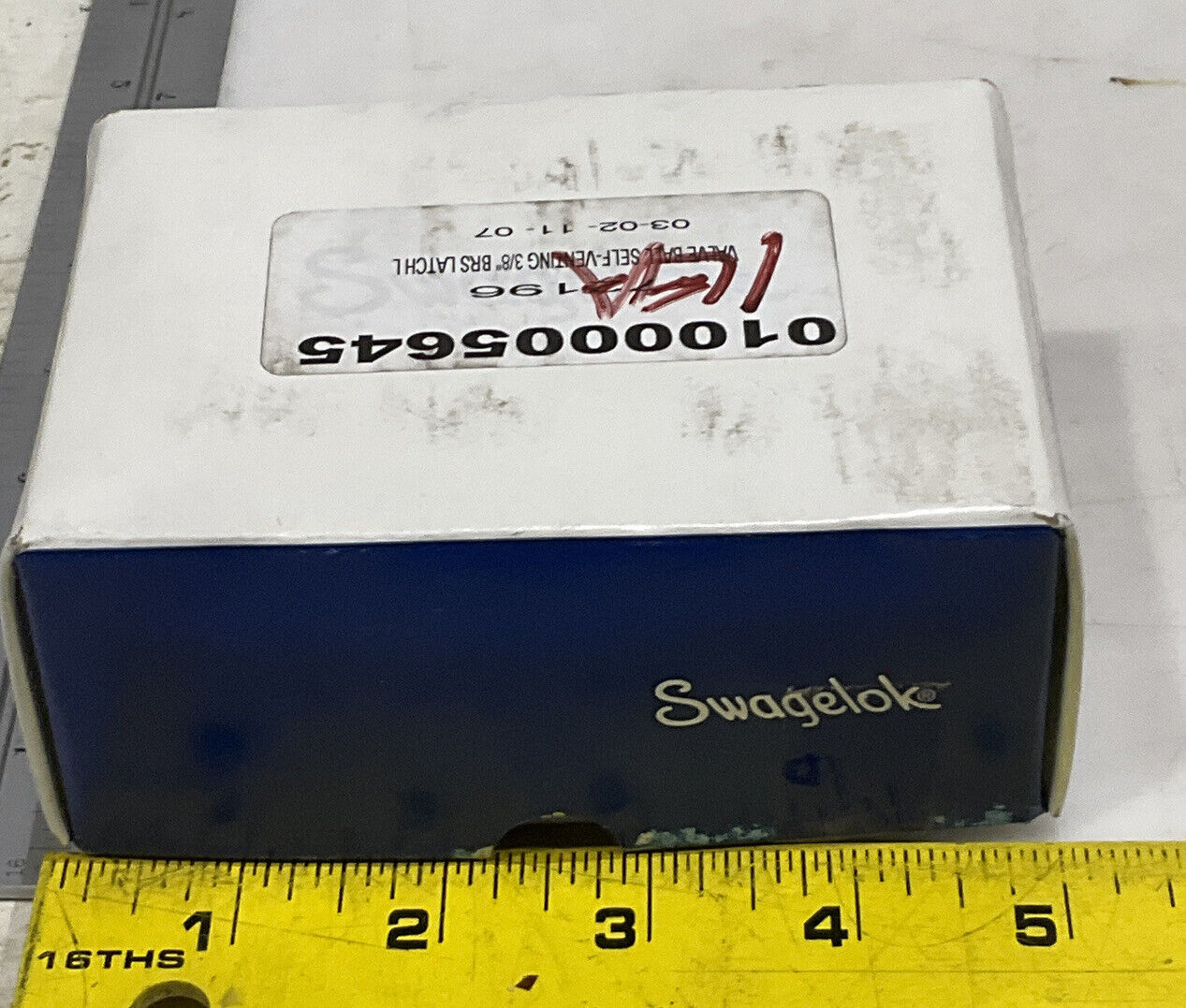SWAGELOK B-43VS6-LL-RD BALL VALVE 373