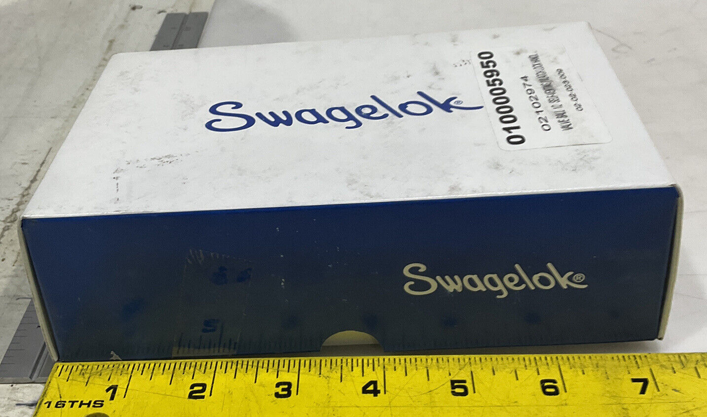 SWAGELOK SS-45VS8-LL-RD BALL VALVE 373