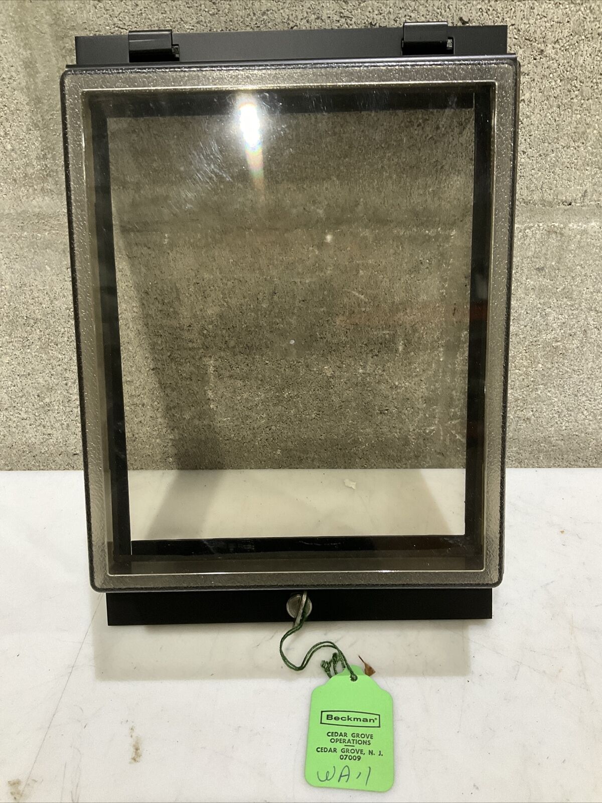 BECKMAN 30646 015-10751669 WA-1 LEXAN COVER & FRAME ASSEMBLY SERIES C 373