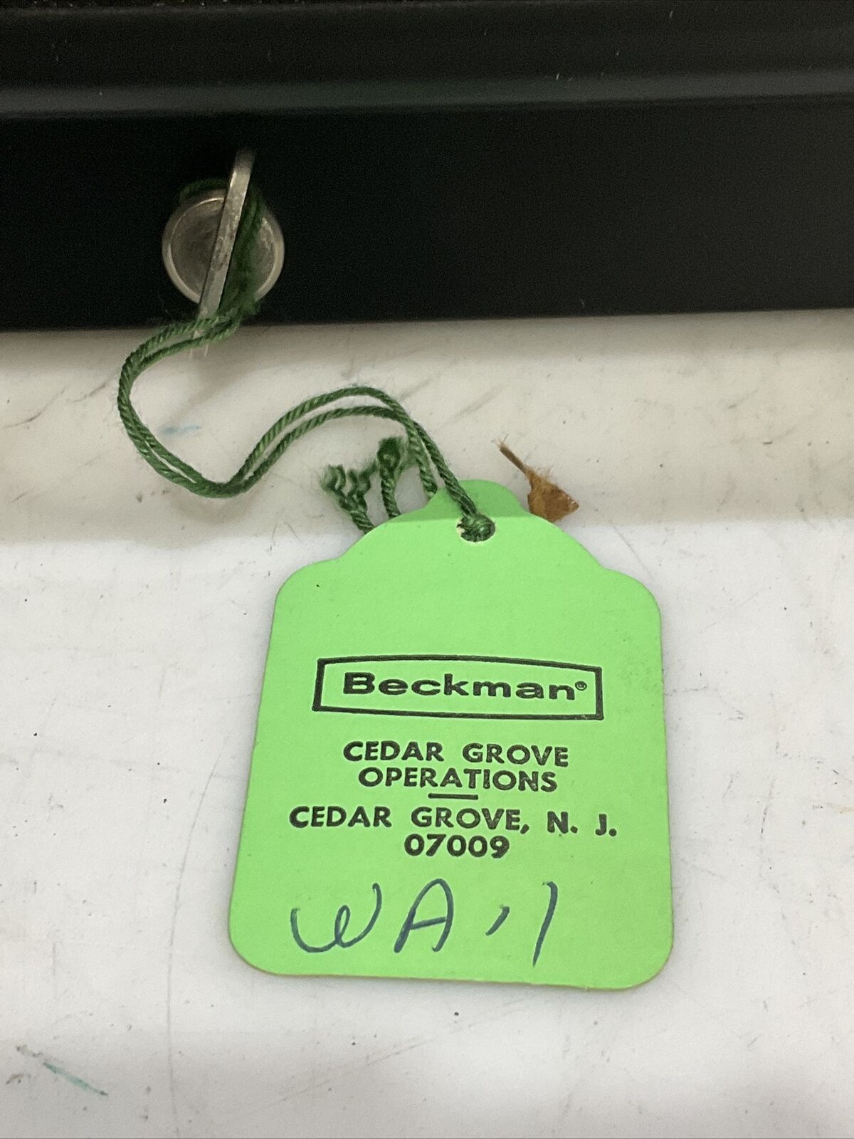 BECKMAN 30646 015-10751669 WA-1 LEXAN COVER & FRAME ASSEMBLY SERIES C 373