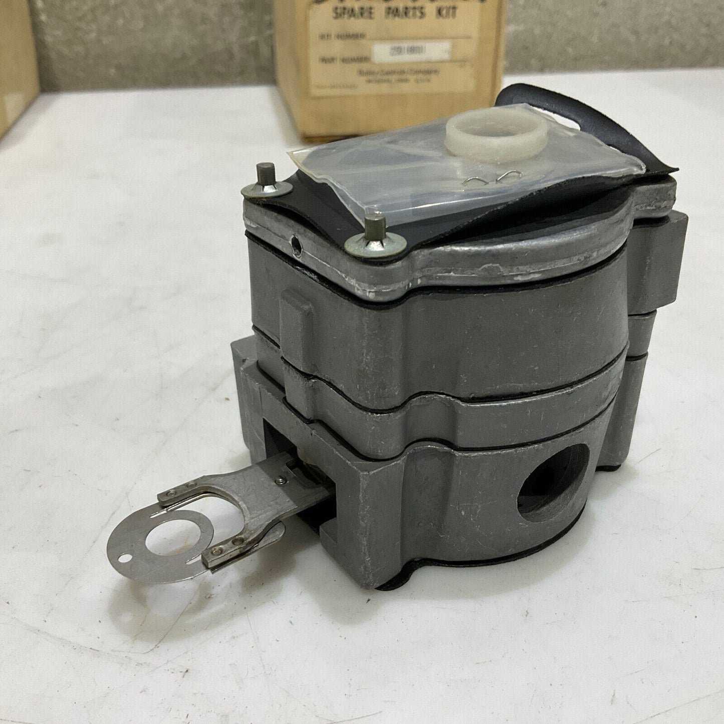 BAILEY 258188A1 SPARE PARTS RELAY KIT LOT OF 2 373