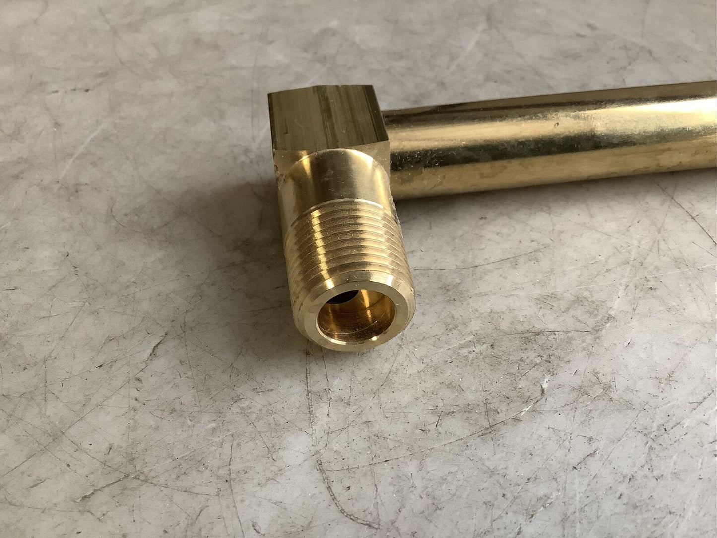 LDI G211-4 VENTED OIL GAUGE UNION COUPLING 476