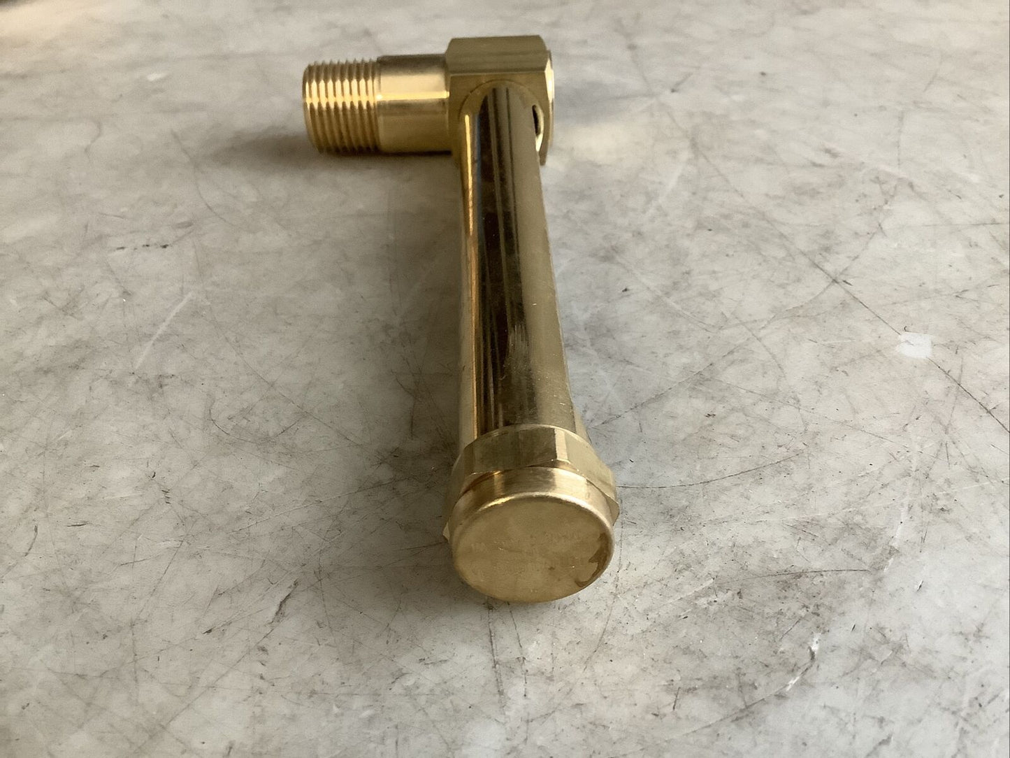 LDI G211-4 VENTED OIL GAUGE UNION COUPLING 476