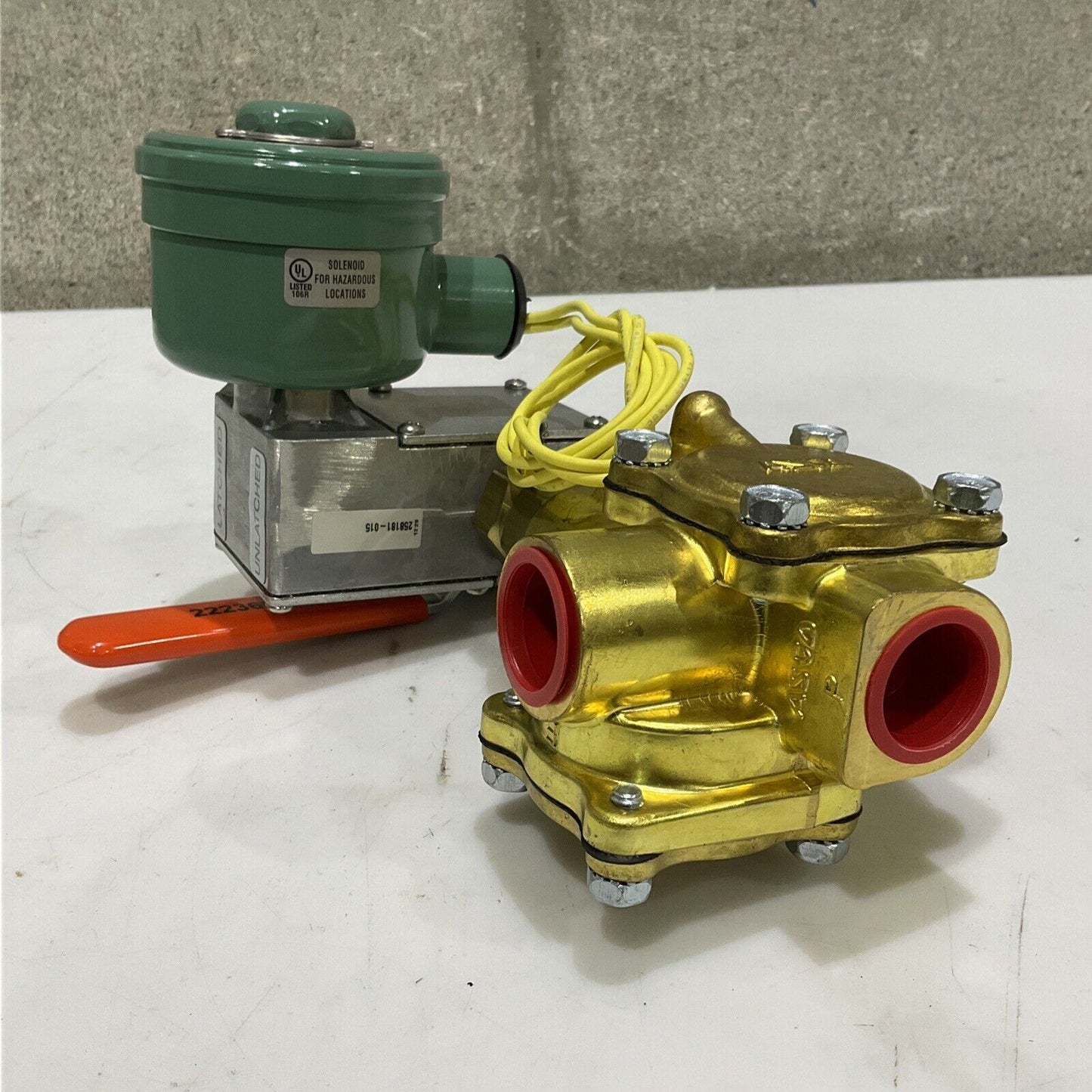 ASCO EFHCX8308C043F13231 SOLENOID VALVE 3-WAY 373
