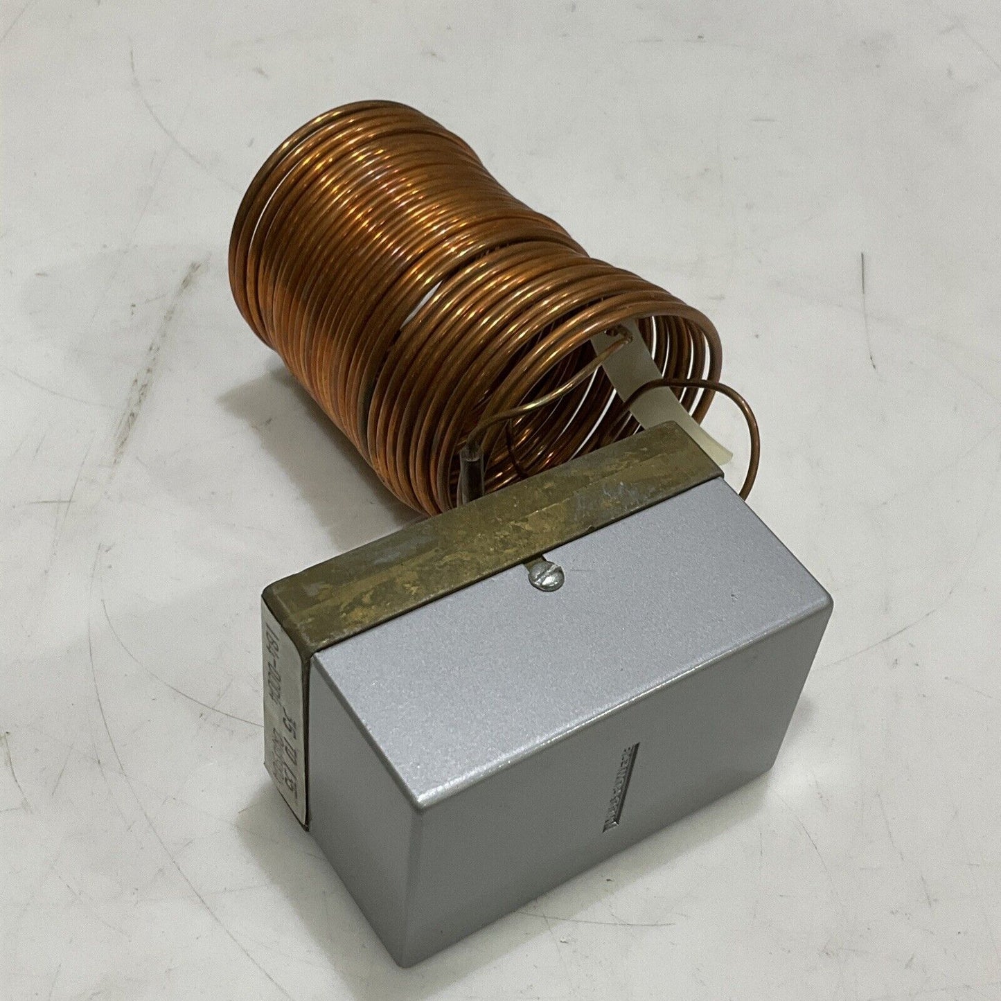 POWERS 184-0004 048904 TEMPERATURE TRANSMITTER 35 TO 135 373