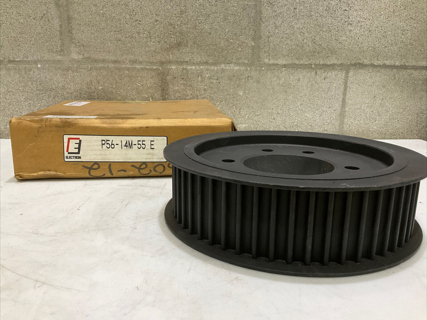ELECTRON P56-14M-55 E 36302-12 IDLER PULLEY 96 TEETH 373