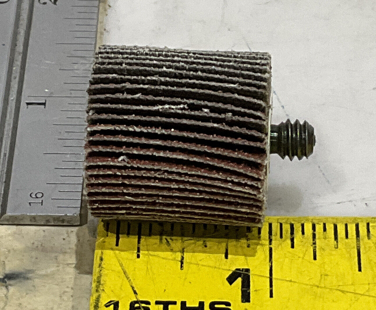 CGW 3996 A.O 80 ABRASIVE FLAP WHEELS LOT OF 10 373