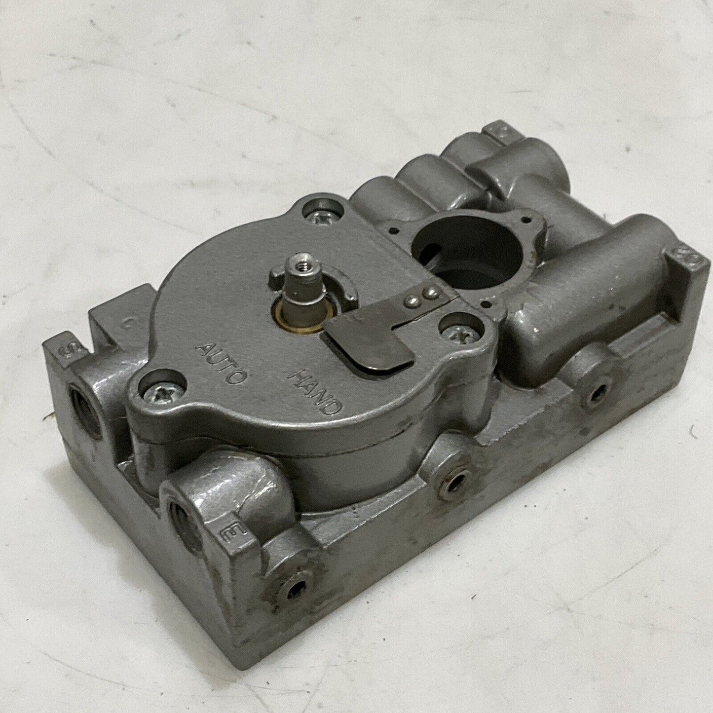 BAILEY CNTL CO. 5323775-J2 PNEUMATIC MANIFOLD PSTNR MDL AP 373