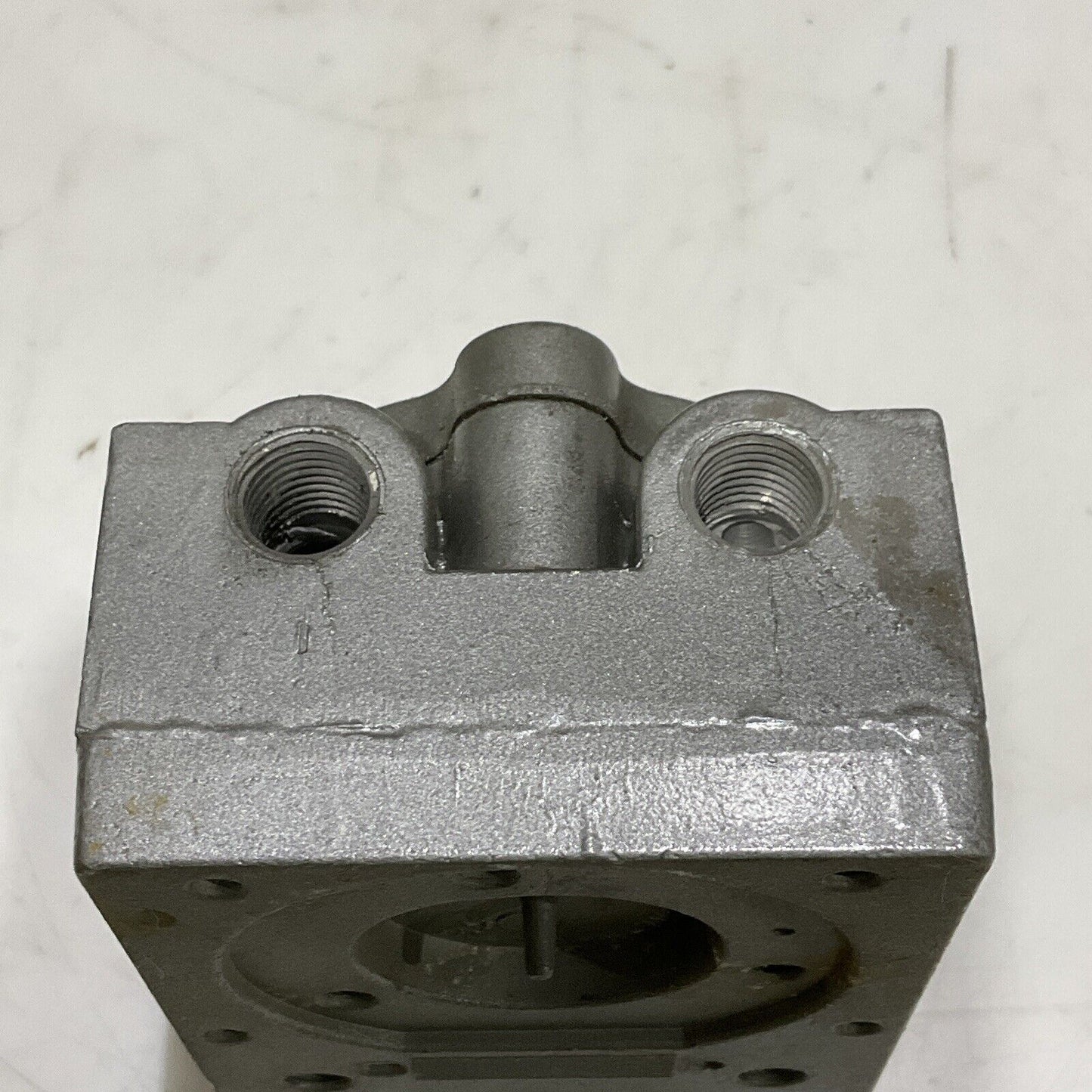BAILEY CNTL CO. 5323775-J2 PNEUMATIC MANIFOLD PSTNR MDL AP 373