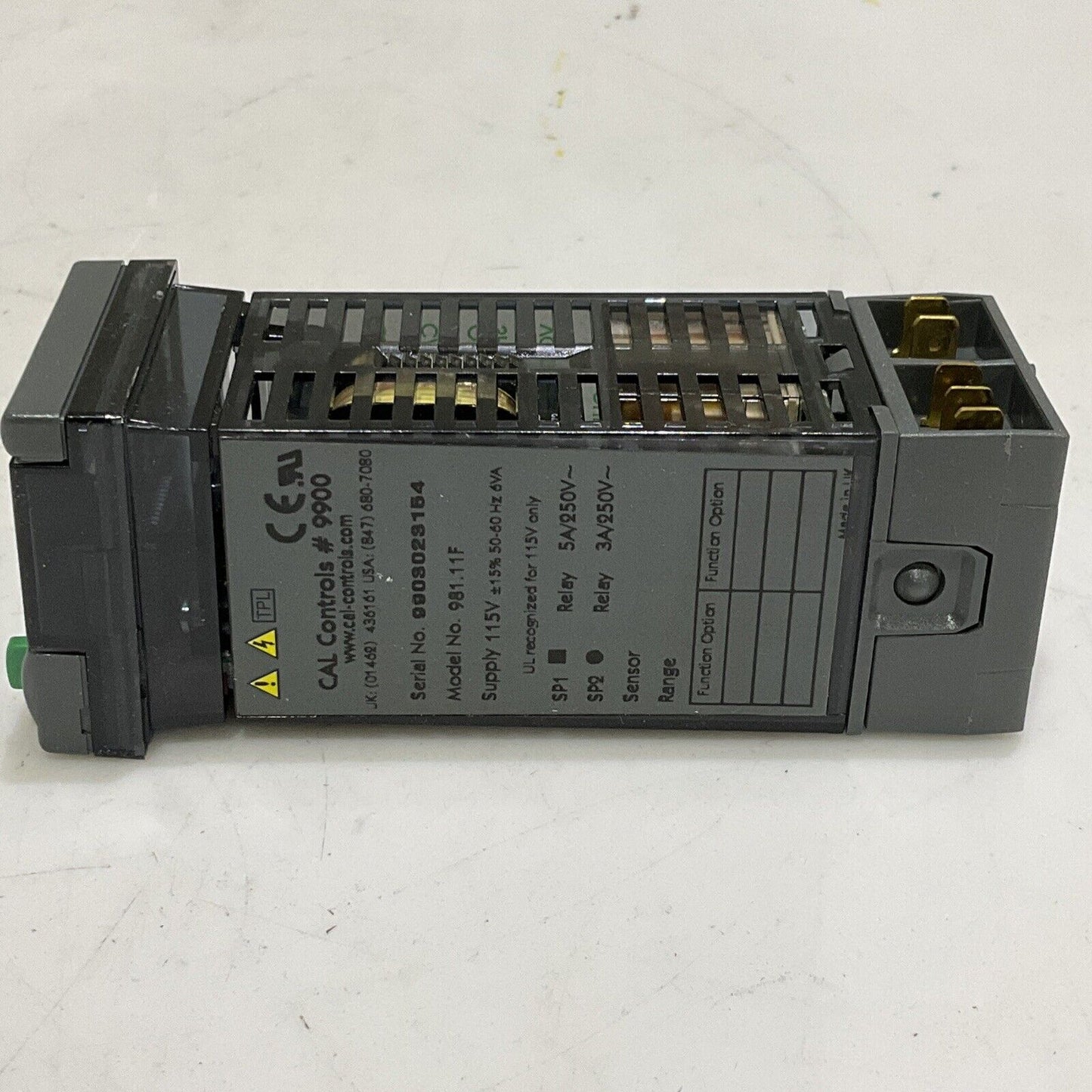 CAL CONTROLS 981.11F 9903023154 AUTOTUNE PID TEMPERATURE CONTROLLER LOT OF 2 373