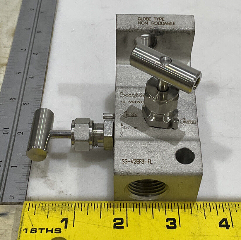 SWAGELOK SS-V2BF8-FL 2-VALVE INSTRUMENT MANIFOLD BALL TIP 373
