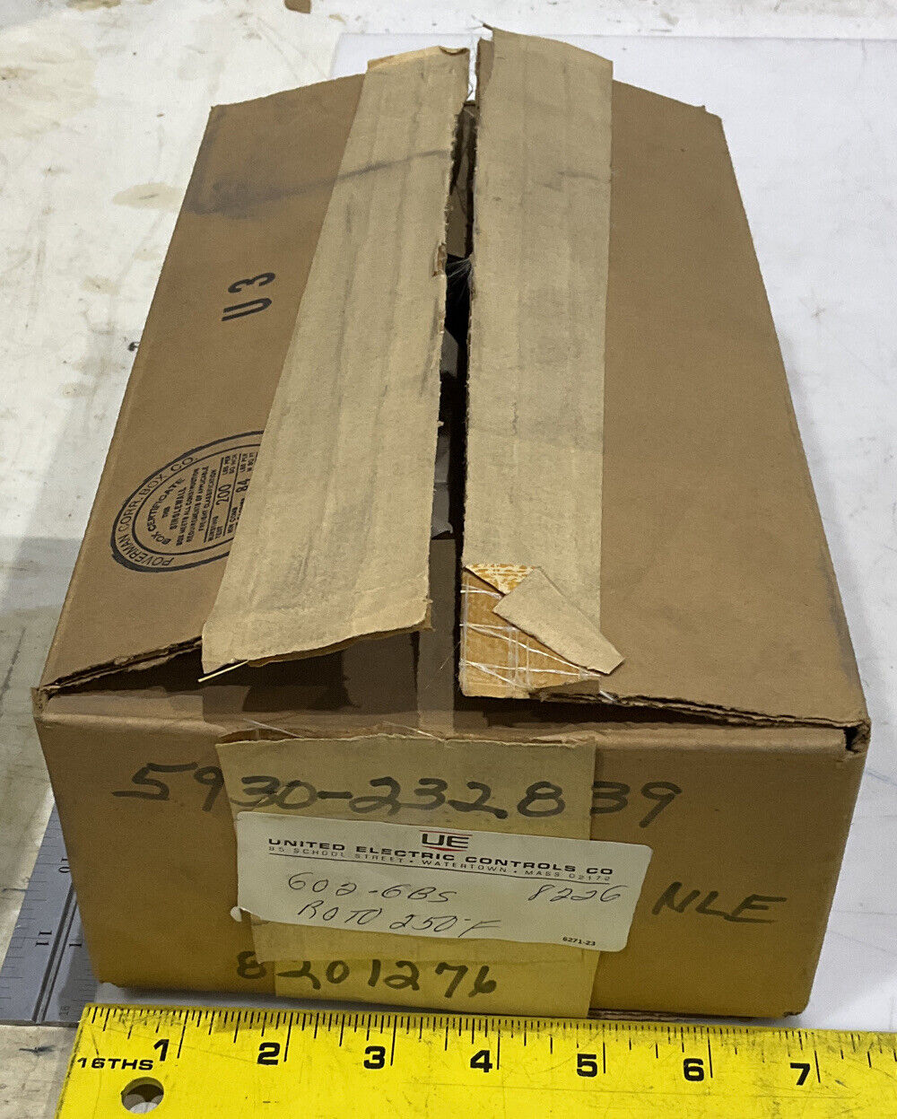 UNITED ELECTRIC MODEL 602 6BS 0-250 F TEMPERATURE CONTROLLER 373