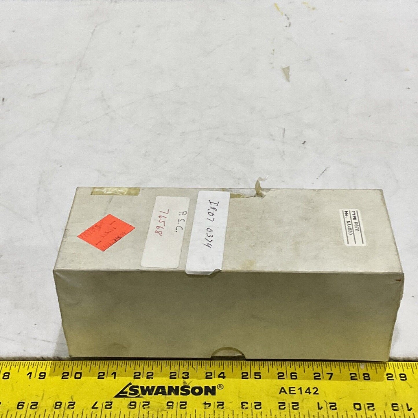 HAMAMATSU R670 NA4030 ‘93.09 373