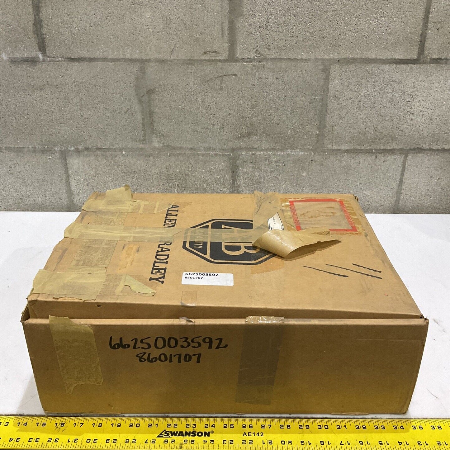 ALLEN BRADLEY 1775-S4A I/O SCANNER-PROGRAMMER INTERFACE 373