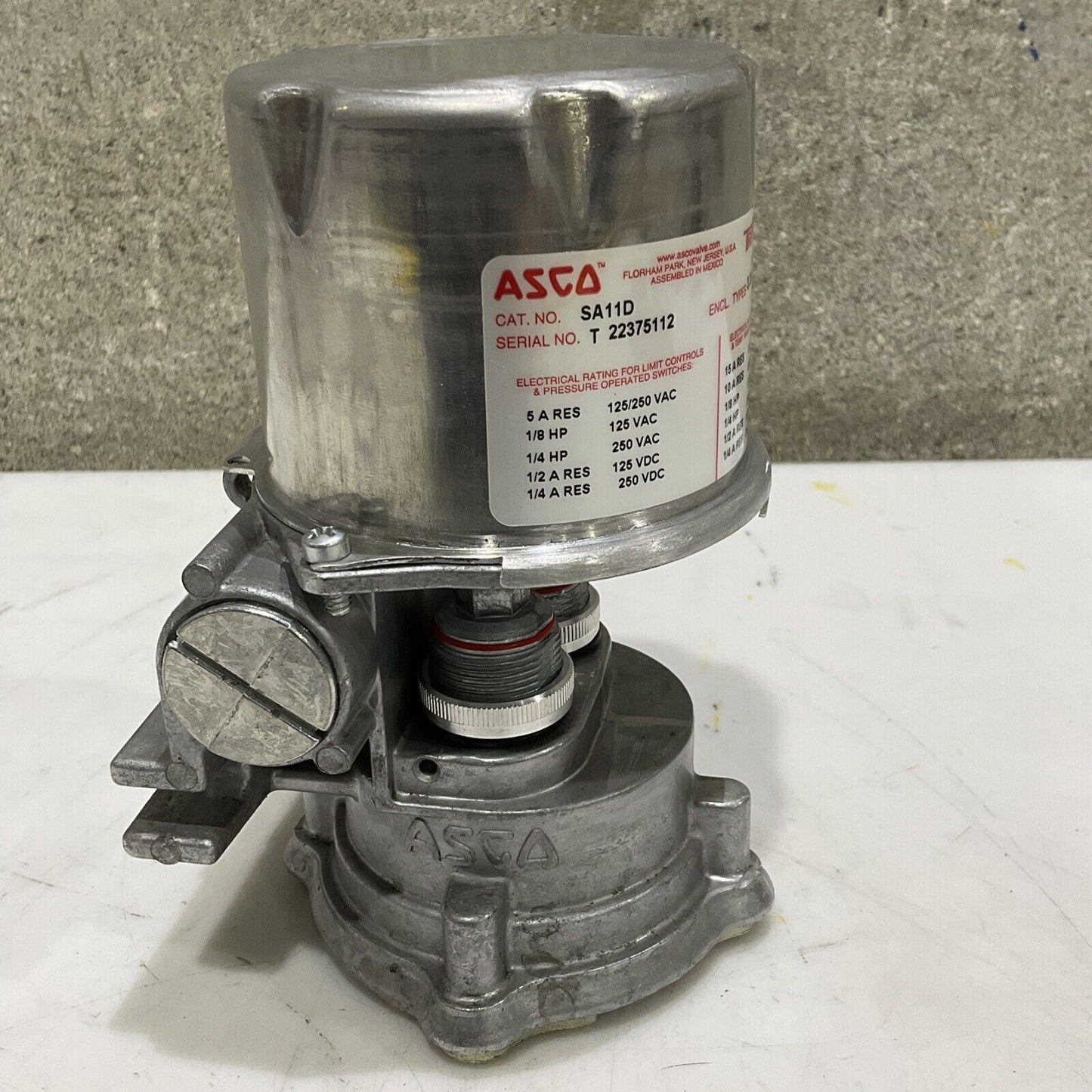 ASCO TRI-POINT T 22375112 SA11D PRESSURE AND TEMPERATURE SWITCH 373