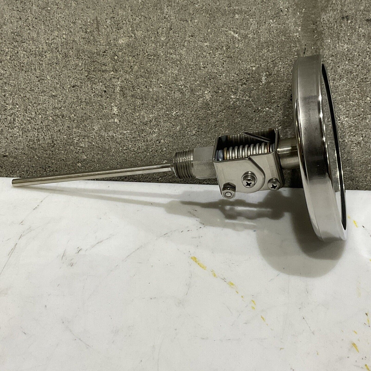 REOTEMP J BIMETAL THERMOMETER 6” STEM 150-750 F 1/2” NPT 373