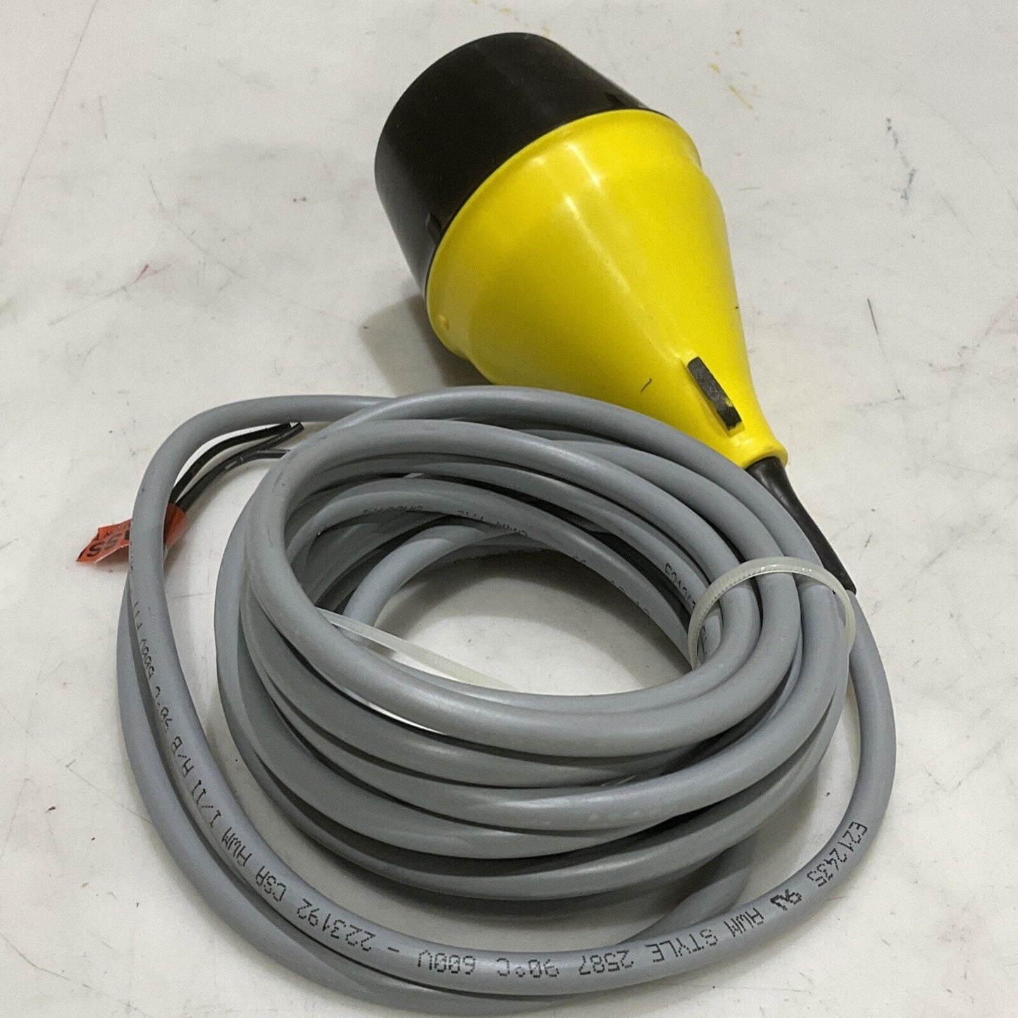 KARI APG 122737 KA-M1CKU LIQUID LEVEL SWITCH W 16’ ALARM HIGH/LOW TEMP 250V 373