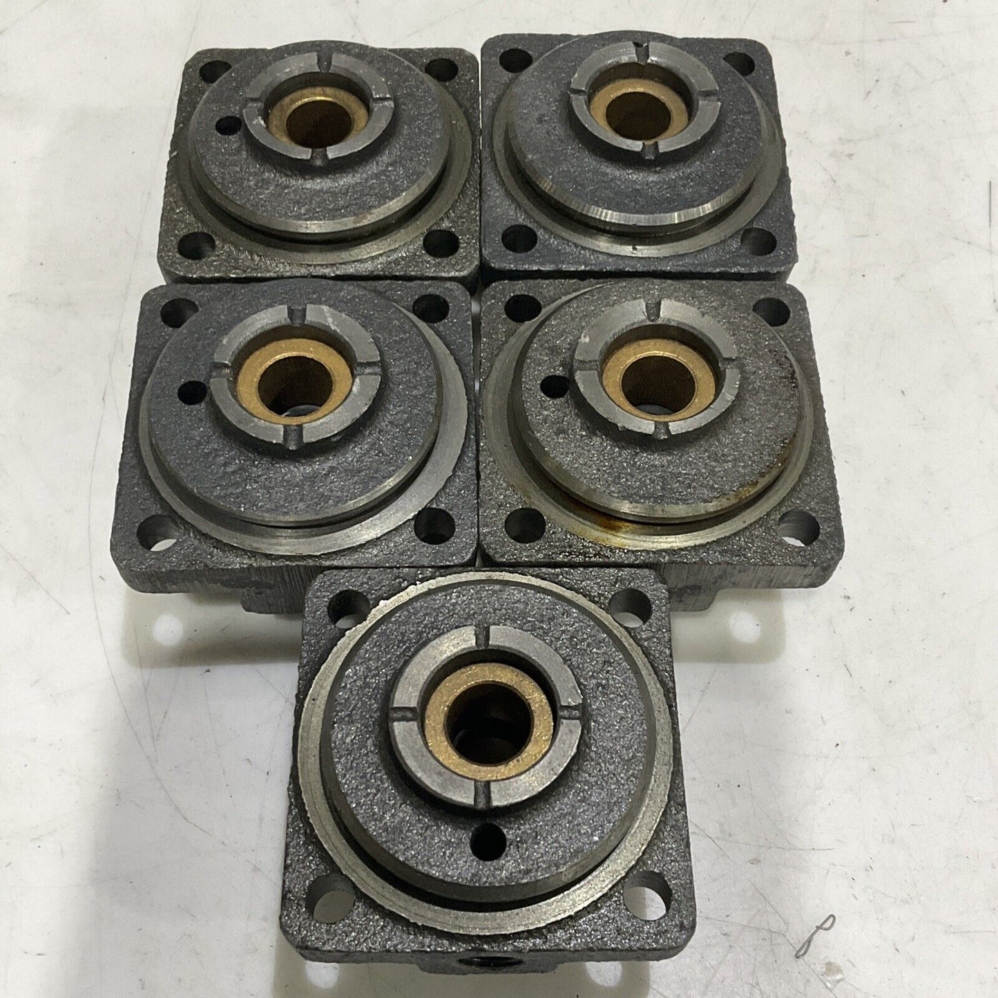 UCC 4401-37 ROD CAP ASSEMBLY 2 1/2” DIA AIR CYLINDER LOT OF 5 373