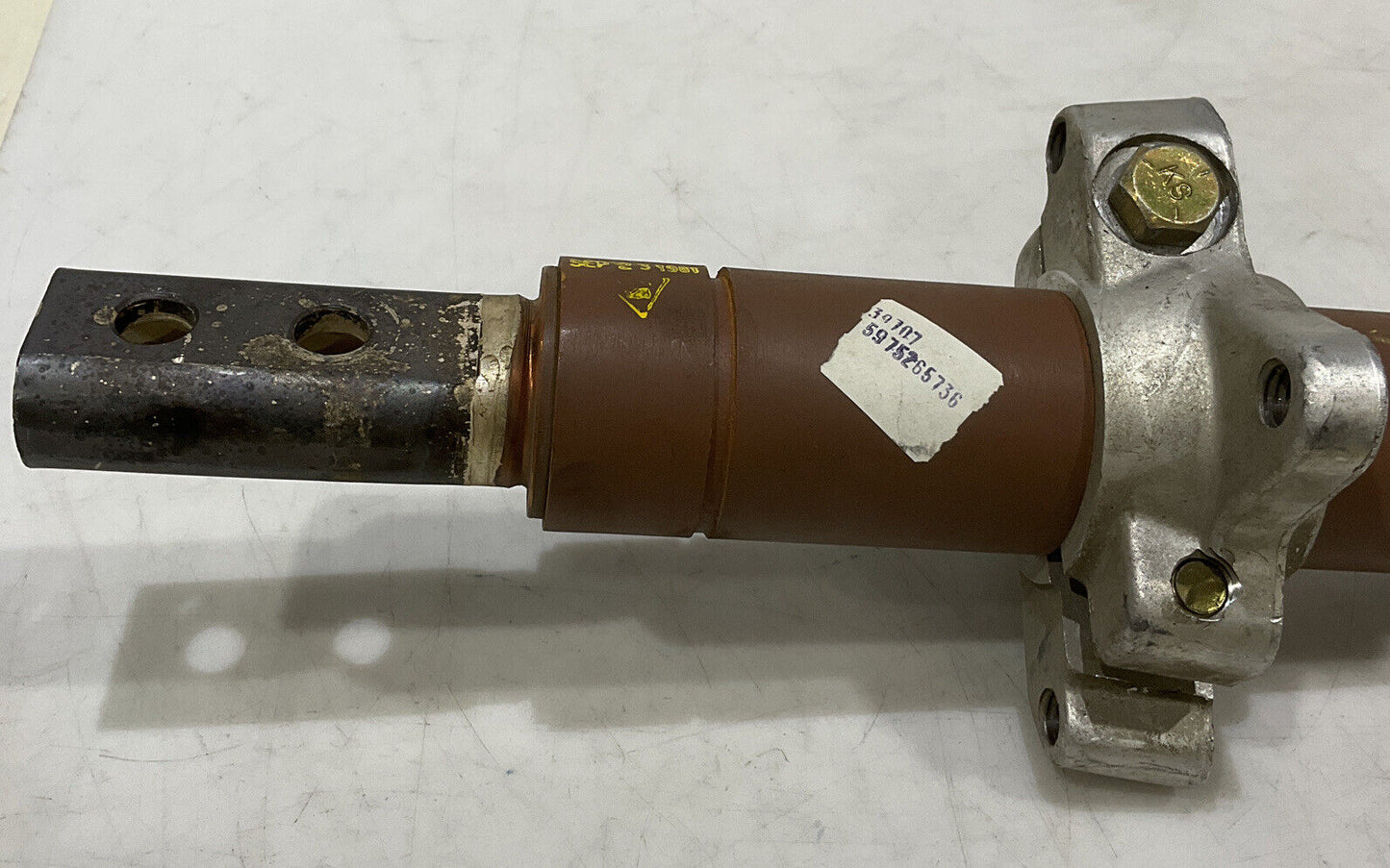 GENERAL ELECTRIC REAR ELECTRICAL BUSHING 373