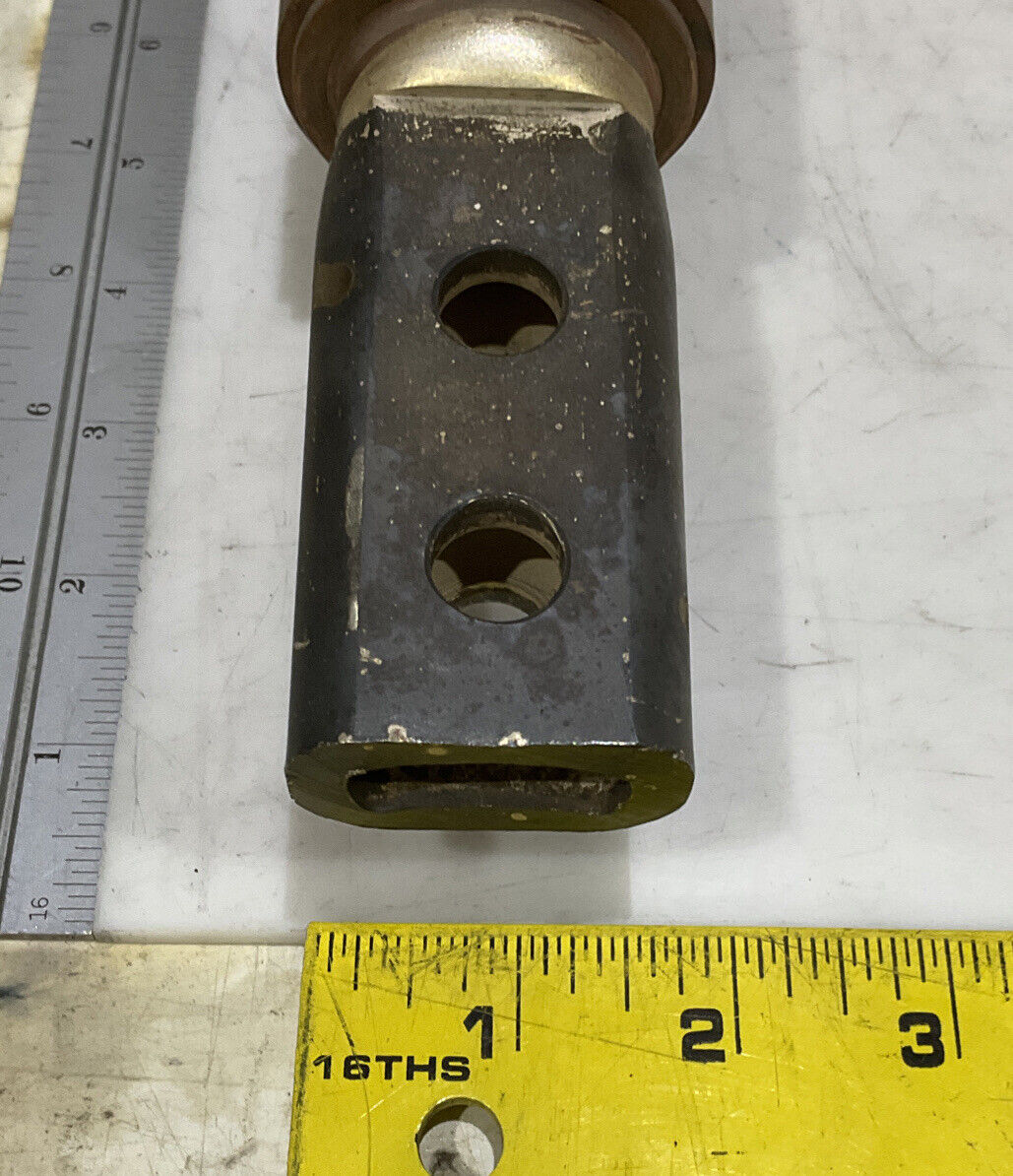GENERAL ELECTRIC REAR ELECTRICAL BUSHING 373