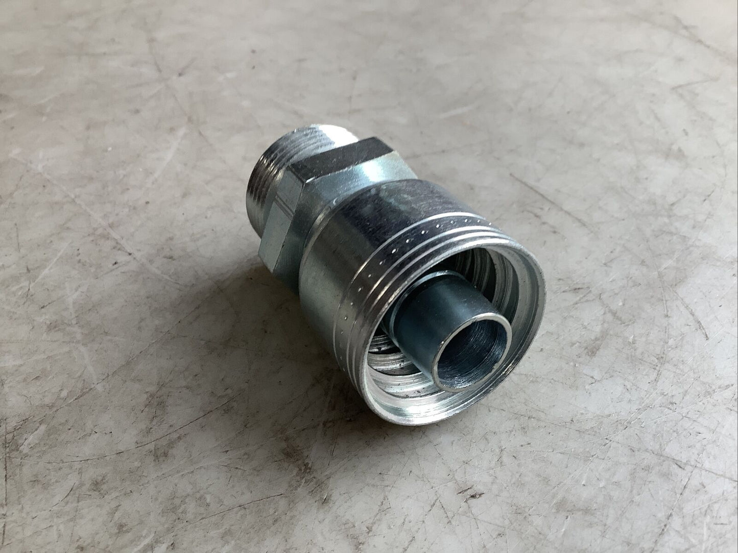 EATON 10Z-20F CRIMP HOSE FITTING MALE SWIVEL 476 - QTY 2
