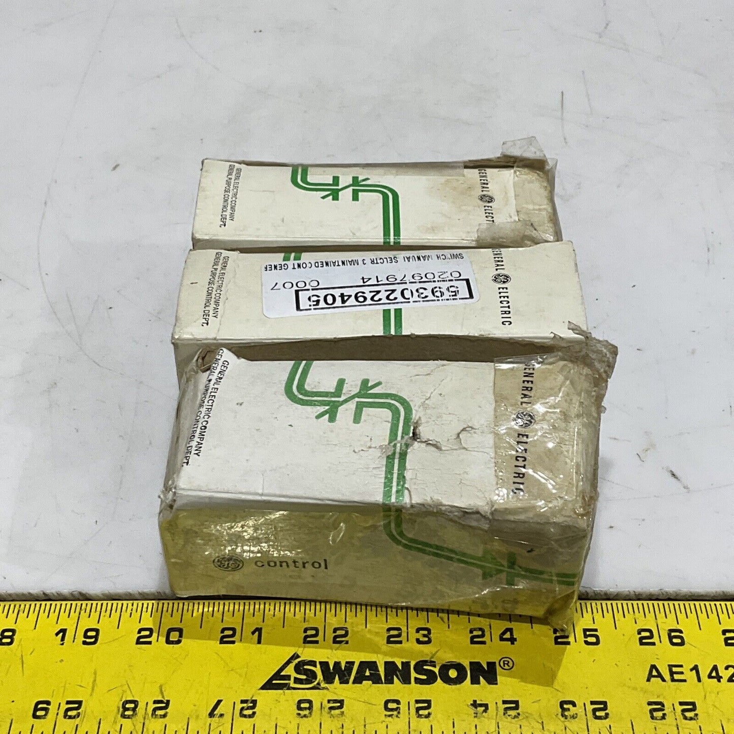 GENERAL ELECTRIC CR2940UB202B SELECTOR SWITCH LOT OF 3 373