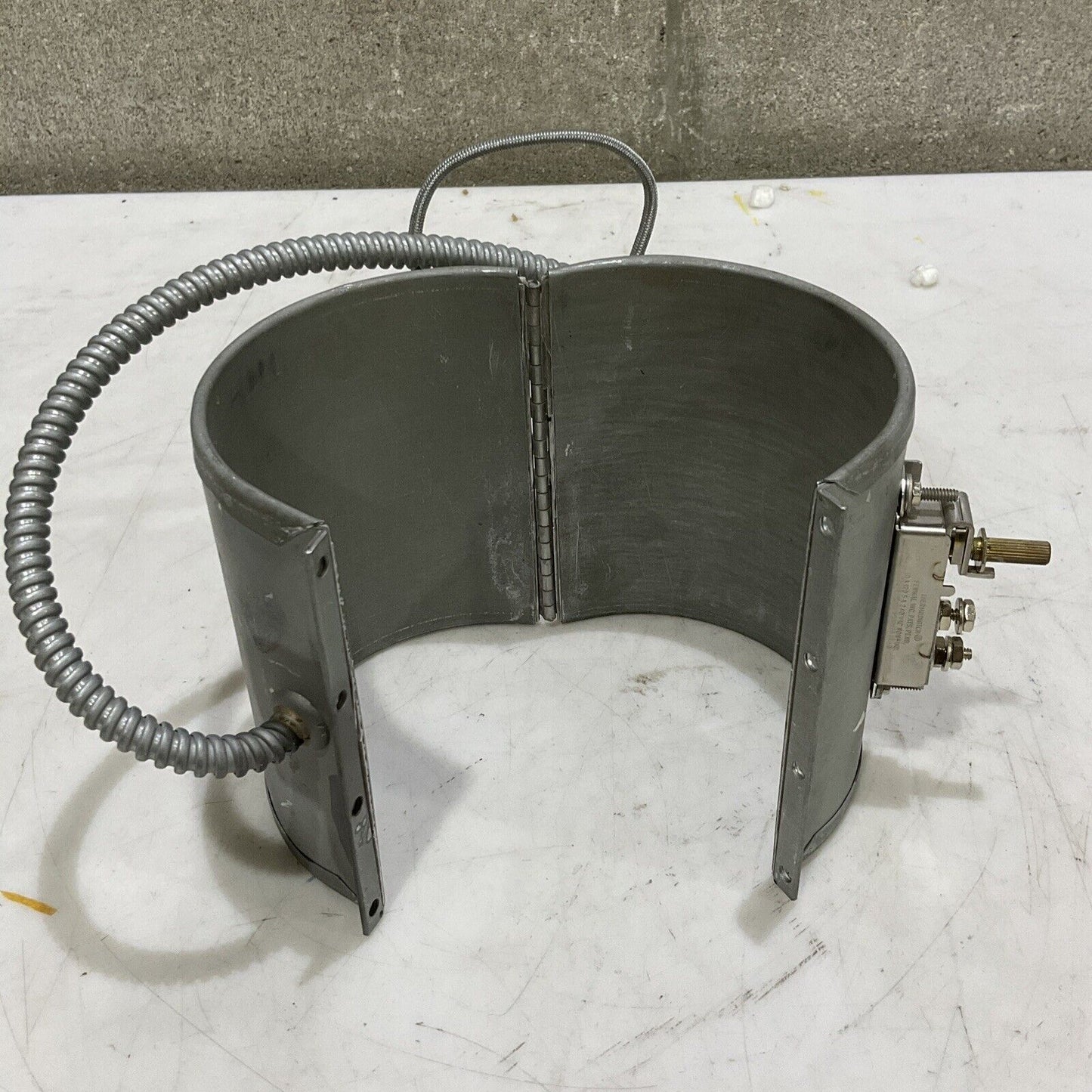 GENERAL ELECTRIC 17AC8817P0001 ELECTRIC HEATER BAND 400 W 120 V 373