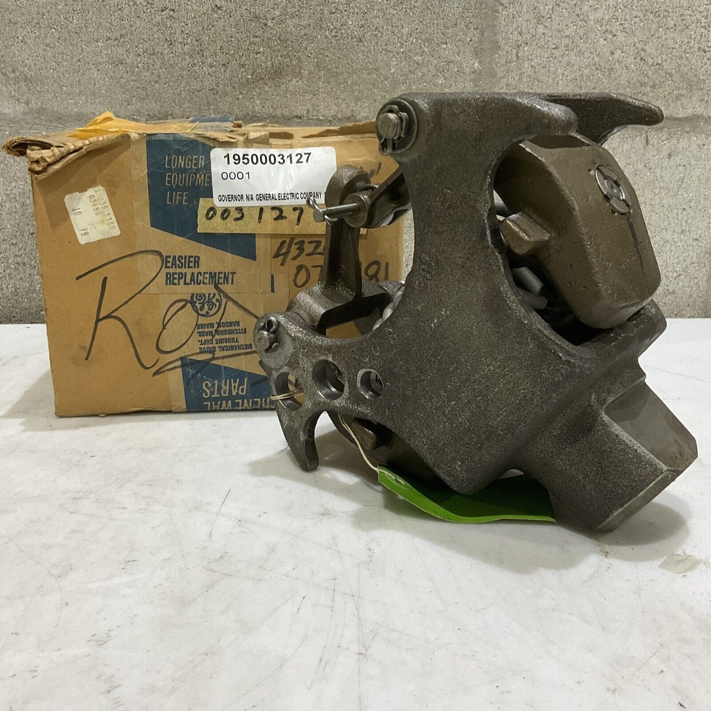 GENERAL ELECTRIC 105F104AE 18 18 B04 GOVERNOR 373