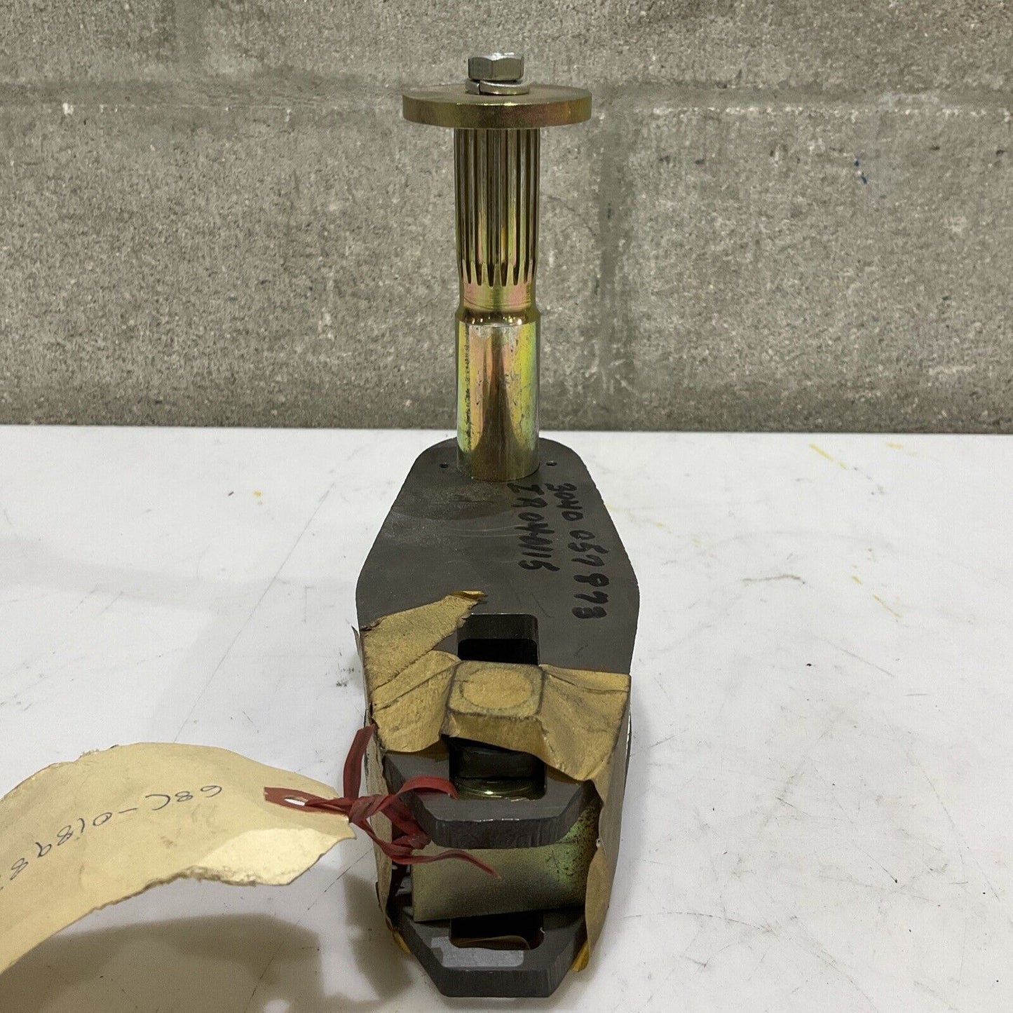 JORDAN CONTROLS INC. 68C-018983-001 OUTPUT DRIVE SHAFT ARID CONTROLS 373