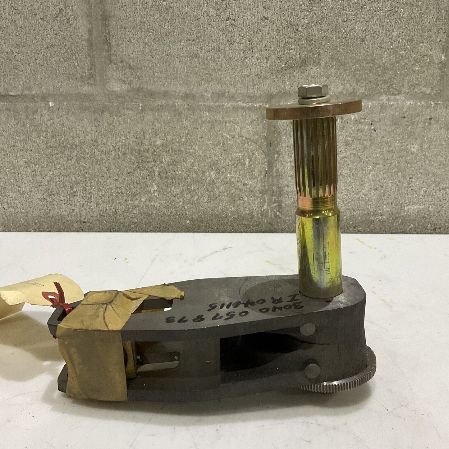 JORDAN CONTROLS INC. 68C-018983-001 OUTPUT DRIVE SHAFT ARID CONTROLS 373