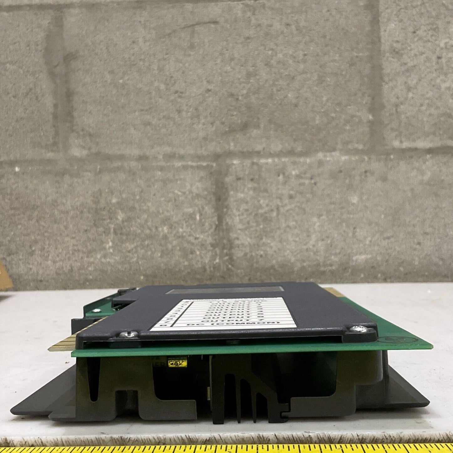 ALLEN BRADLEY 1771-OB OUTPUT MODULE SERIES B 12-24V 373