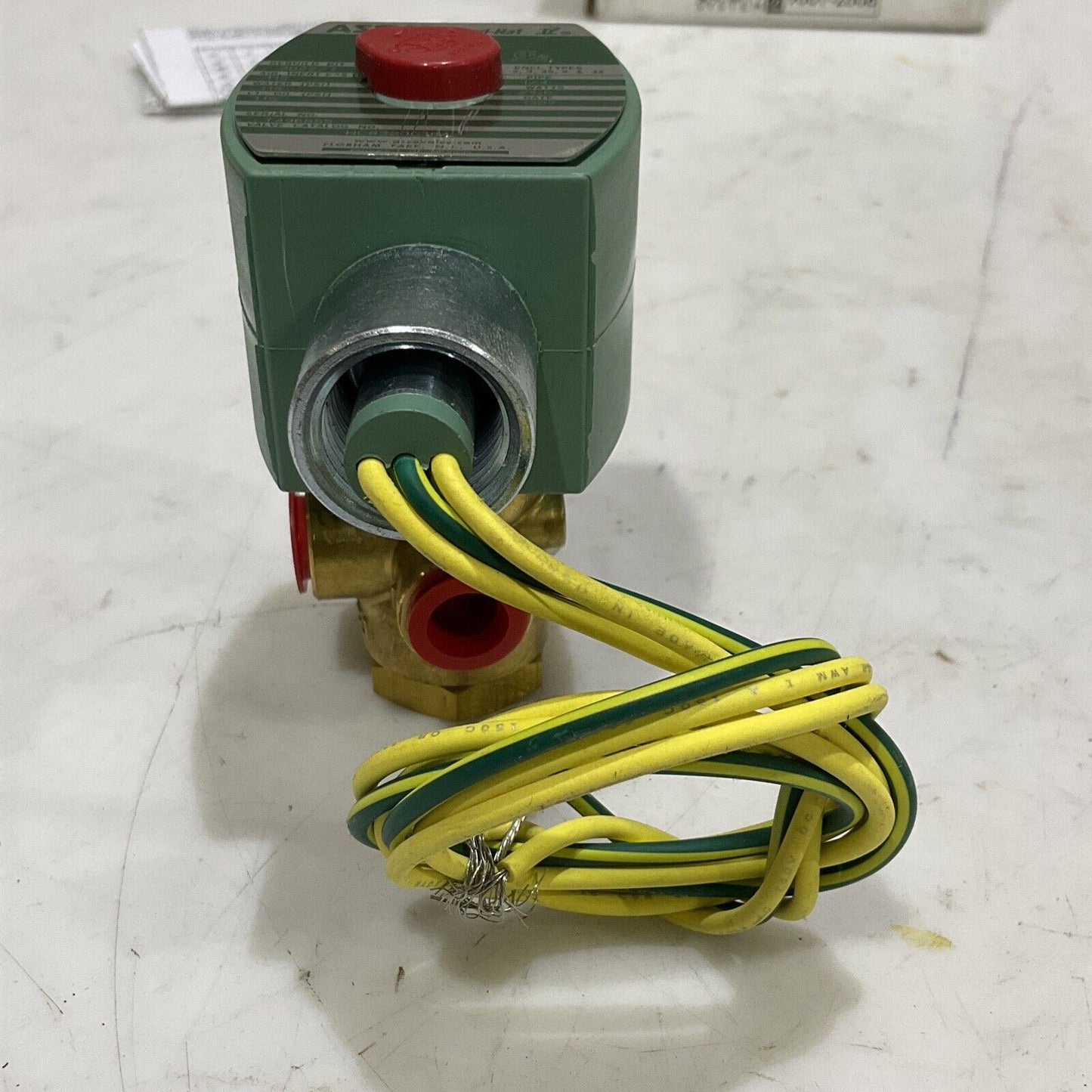 ASCO HC8320G184 SOLENOID VALVE 1/4” 115 PSI 24 W 125 DC 373