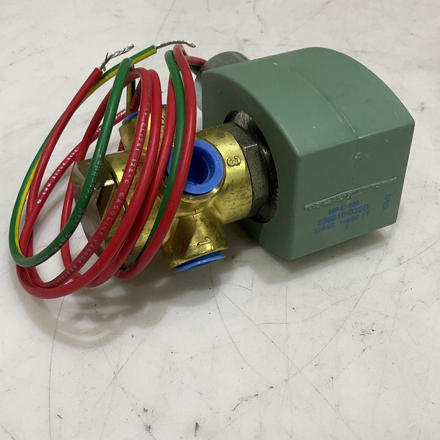 ASCO 8320G178 SOLENOID VALVES 20 PSI 1/4” 10.1 W 373