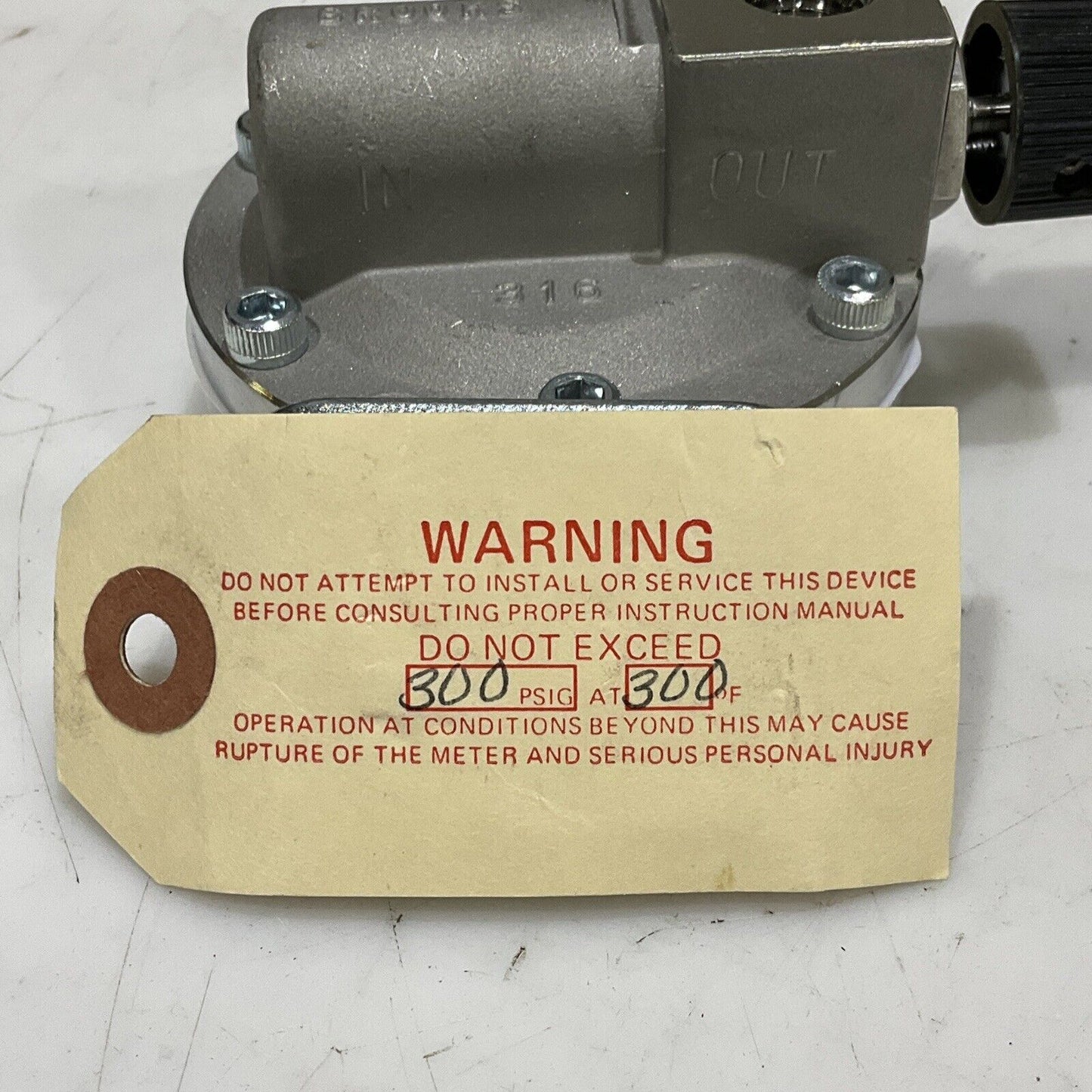 BROOKS INSTRUMENT DIVISION FC8800 8802D3L2B1CA FLOW CONTROLLER 373