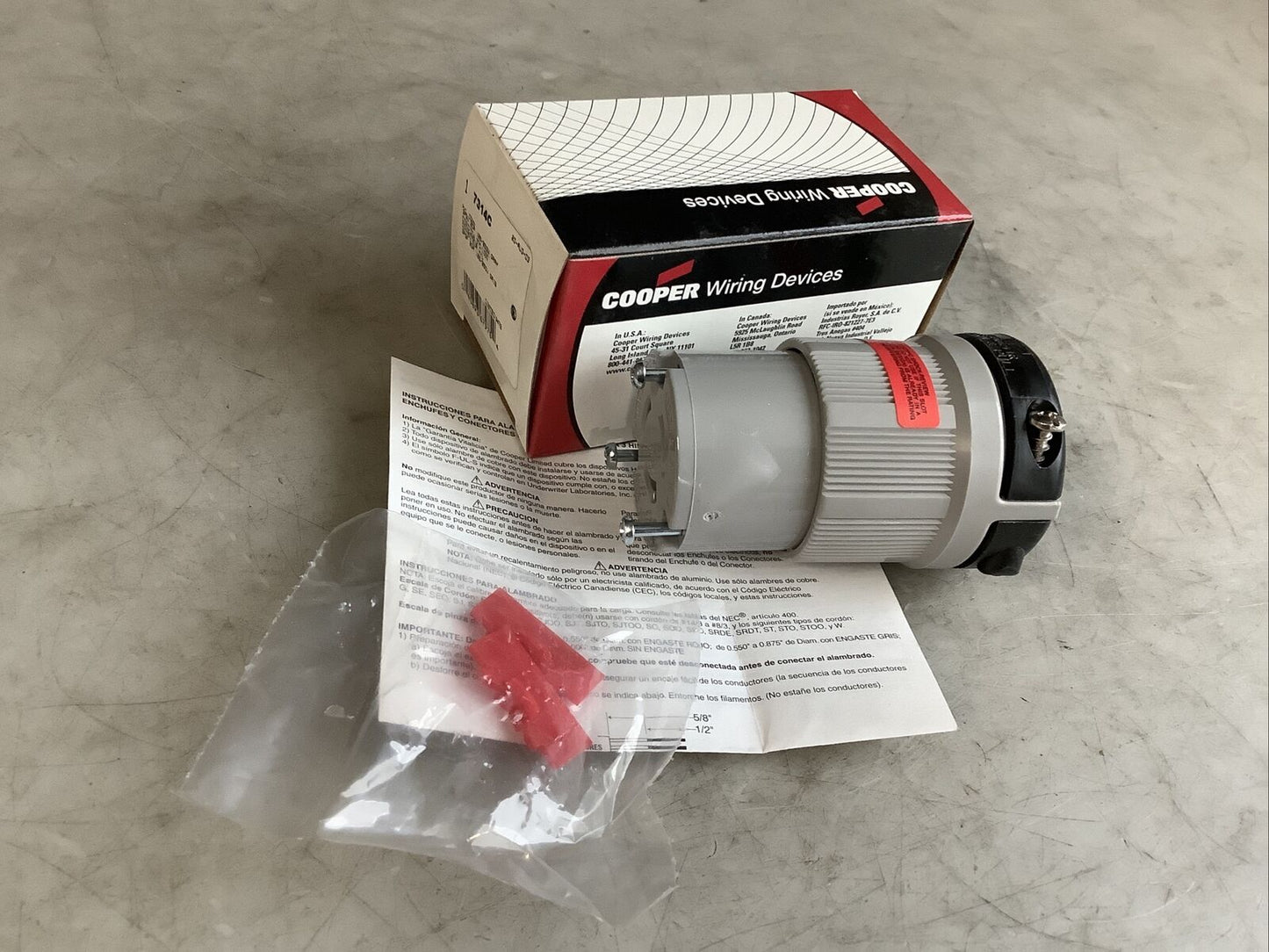 COOPER 7314C TWIST-LOCK CONNECTOR GRAY 3P 3W 373