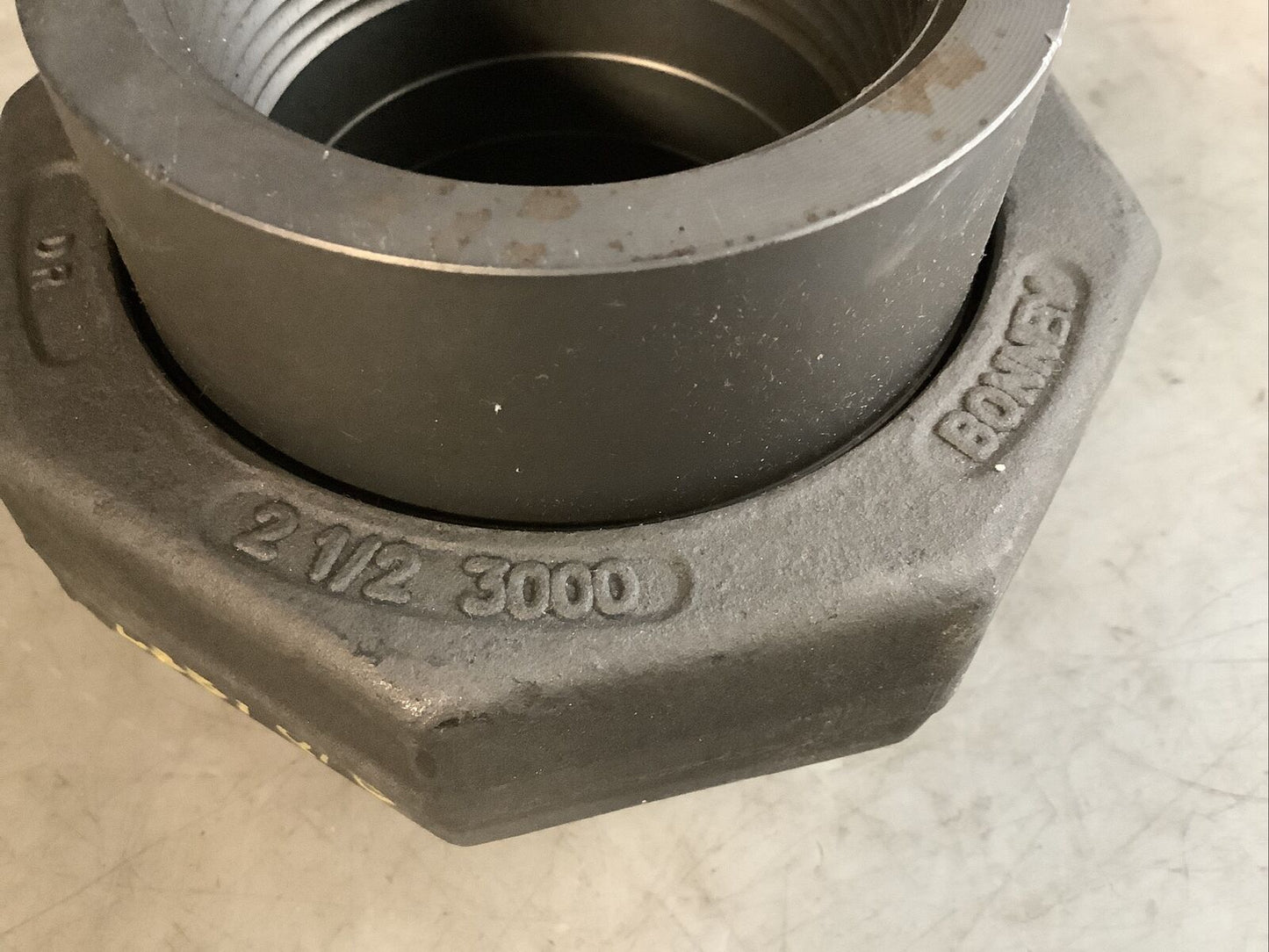 BONNEY 3000 2-1/2 SP-83 UNION 373