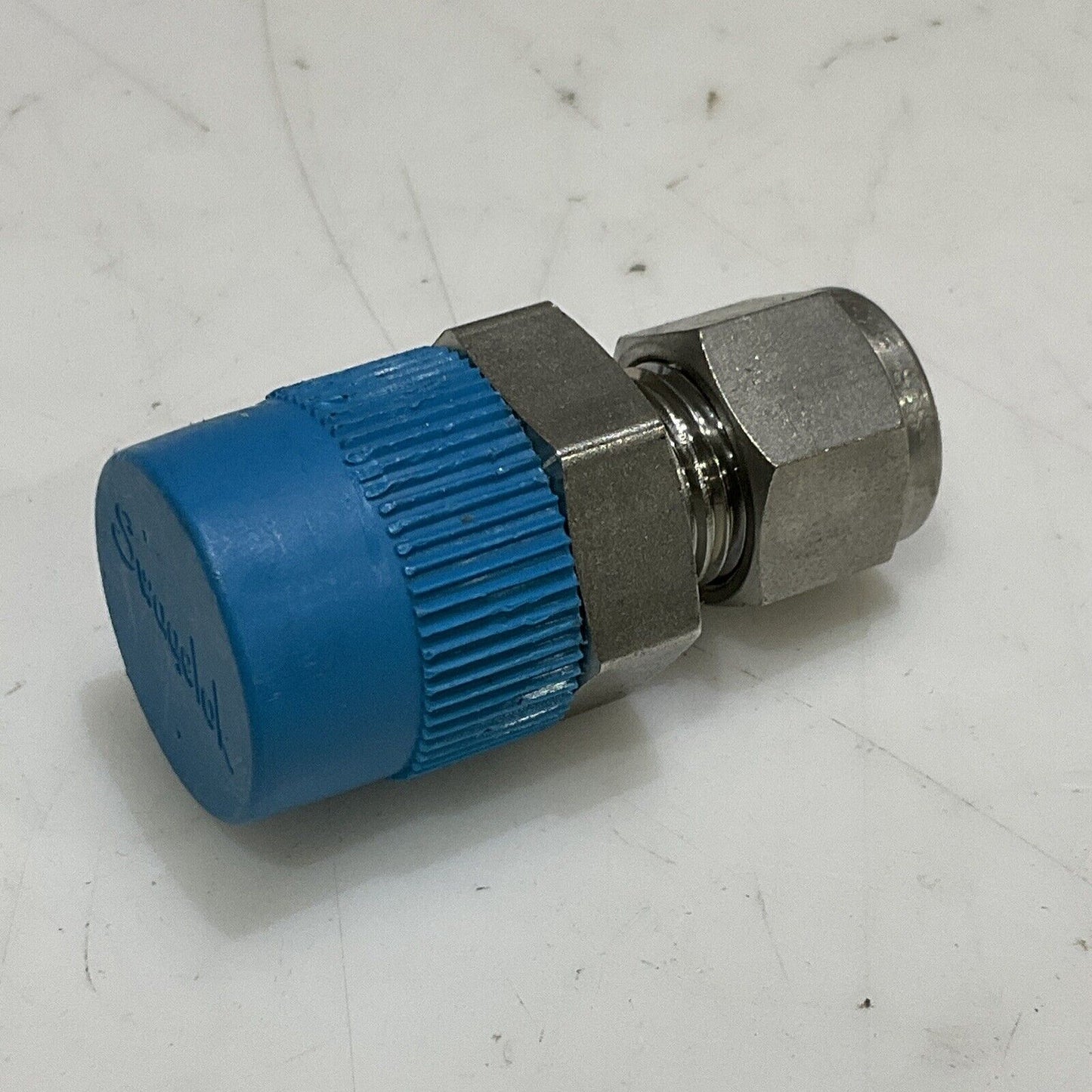 SWAGELOK SS-600-1-8 MALE CONNECTOR 3/8” SWG X 1/2” MNPT LOT OF 10 373