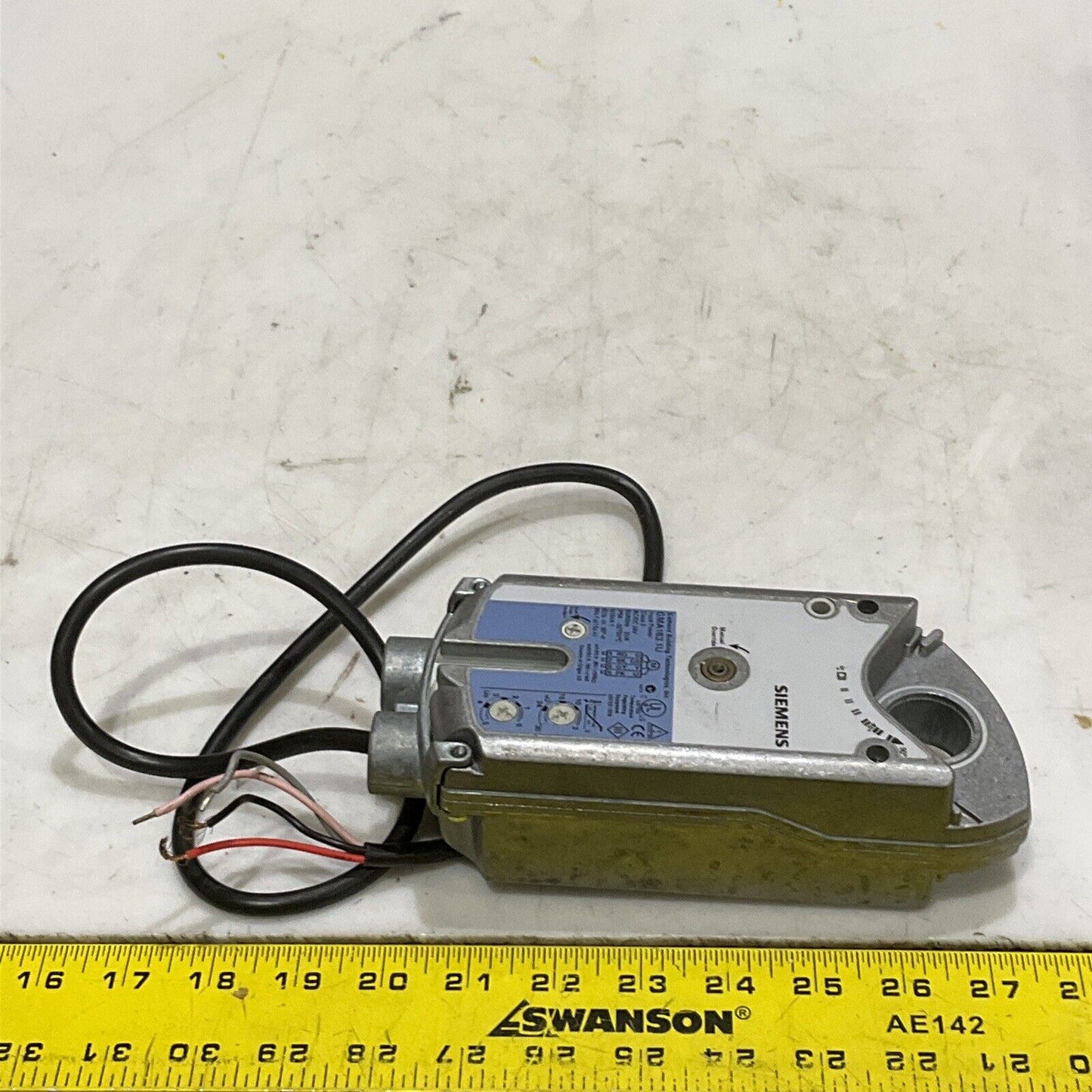 SIEMENS GMA163.1U OPEN AIR ACTUATOR 24V 50/60HZ 373