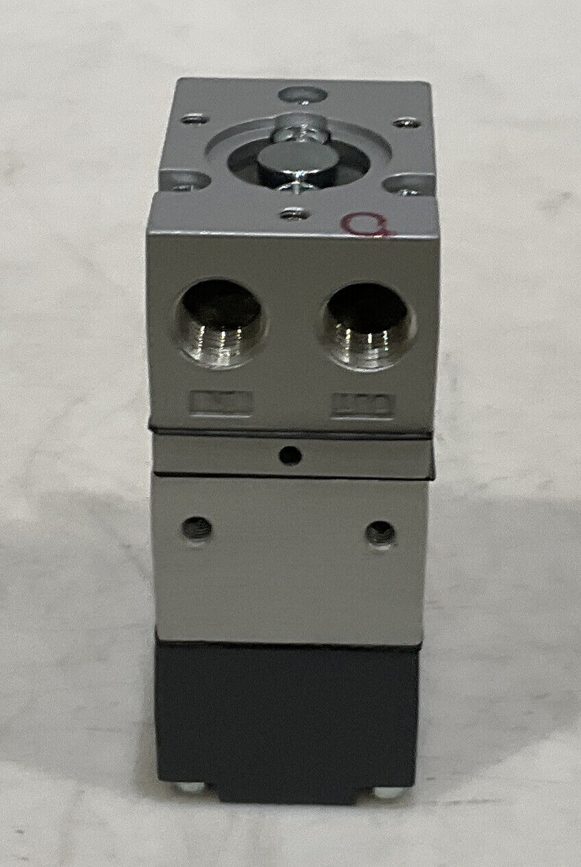 CONTROLAIR 550-CDA 0-5V 3-27PSI ELECTRONIC PRESSURE REGULATOR 373