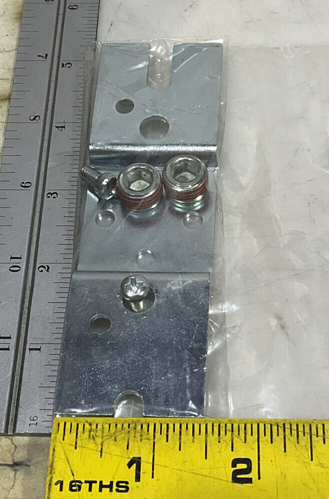 CONTROLAIR 550-CDA 0-5V 3-27PSI ELECTRONIC PRESSURE REGULATOR 373