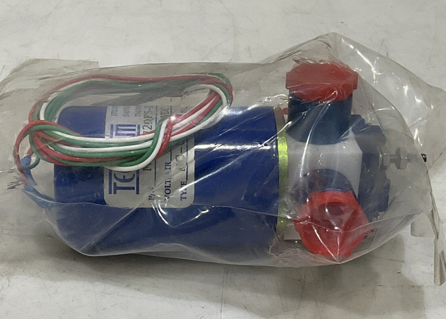 TEQCOM M443W2DFS-LT-36 24 VDC LP NC-C-NO 3-WAY SOLENOID VALVE 373