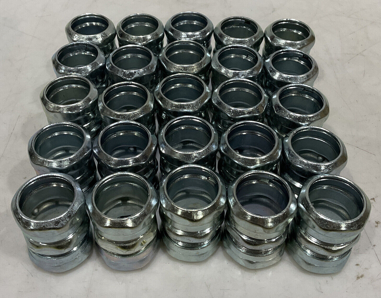 EATON TK113A 1” COMPRESSION COUPLING LOT OF 25 373