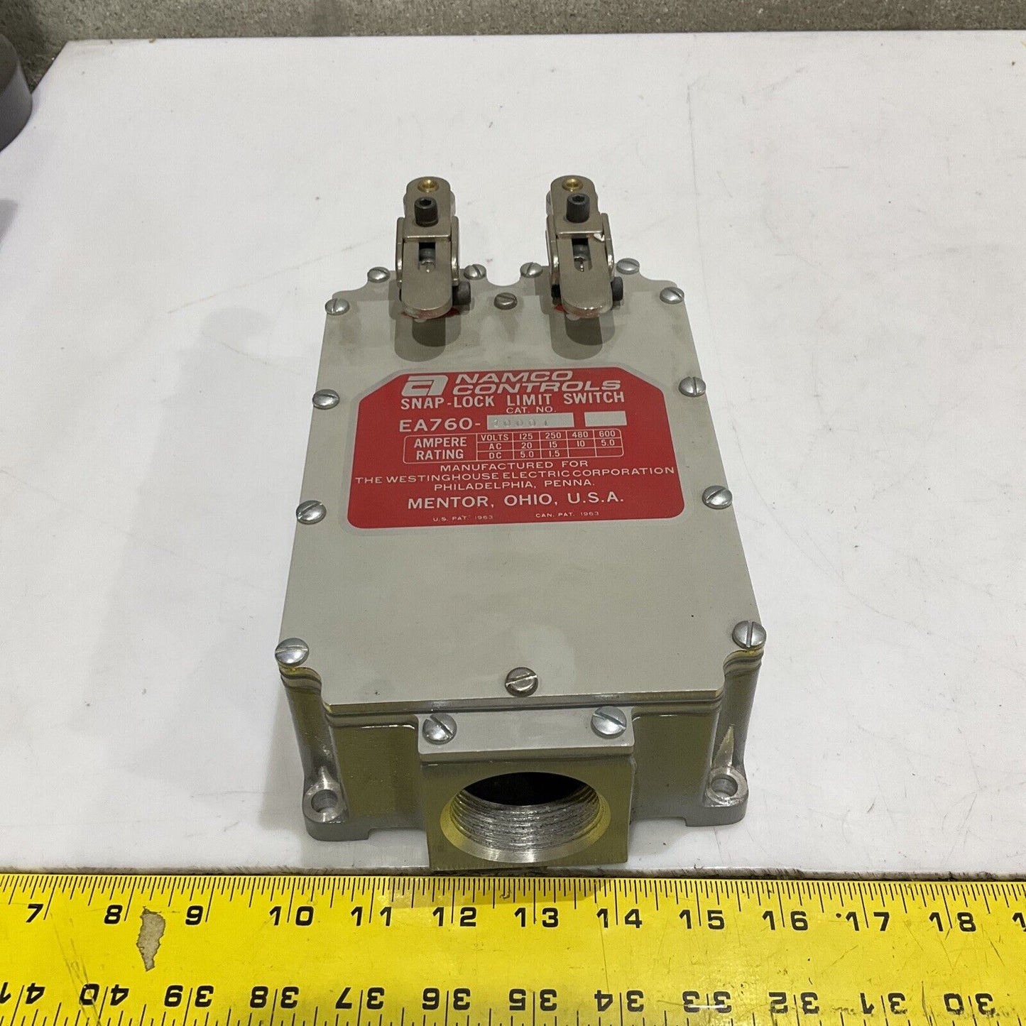 NAMCO EA760-10001 SNAP-LOCK LIMIT SWITCH 125/250/480/600VAC 373