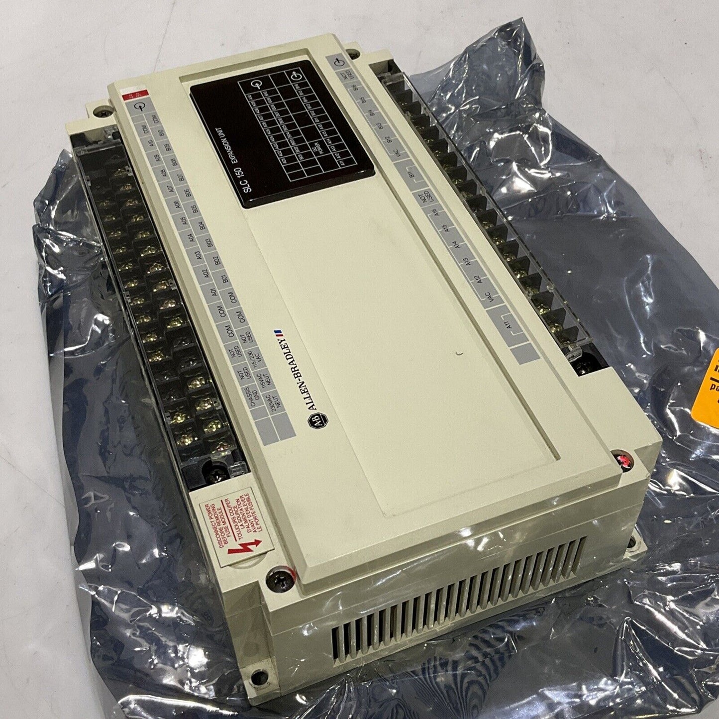 AB ALLEN BRADLEY 1745-E151 SLC 150 CONTROLLER EXPANSION UNIT E9DM-2257 373
