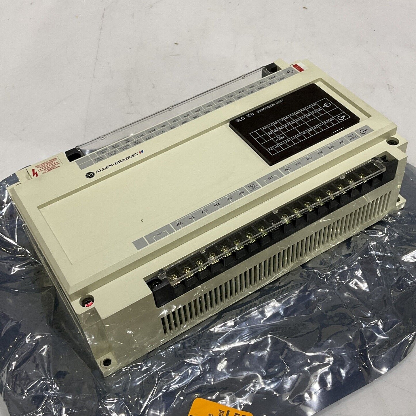 AB ALLEN BRADLEY 1745-E151 SLC 150 CONTROLLER EXPANSION UNIT E9DM-2257 373