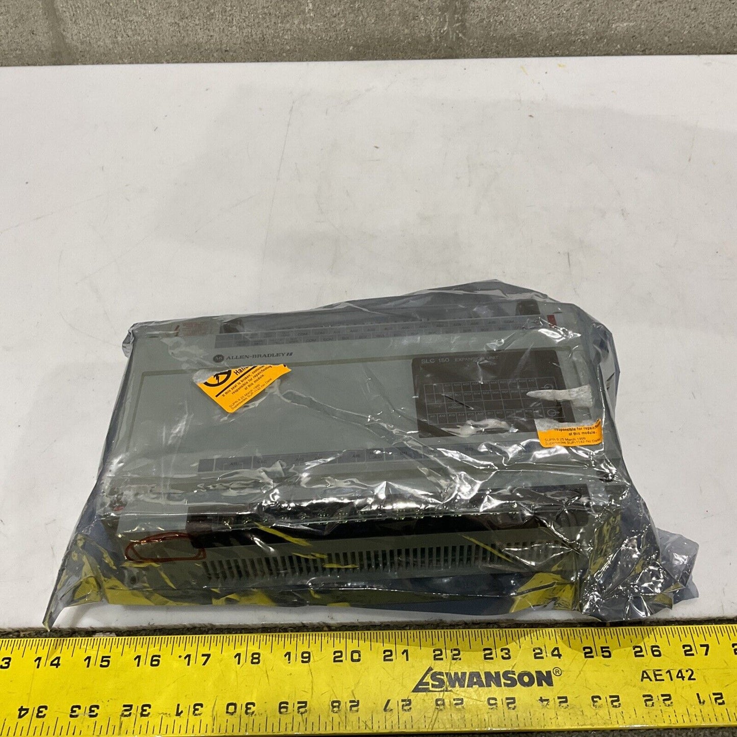 AB ALLEN BRADLEY 1745-E151 SLC 150 CONTROLLER EXPANSION UNIT E9DM-2257 373