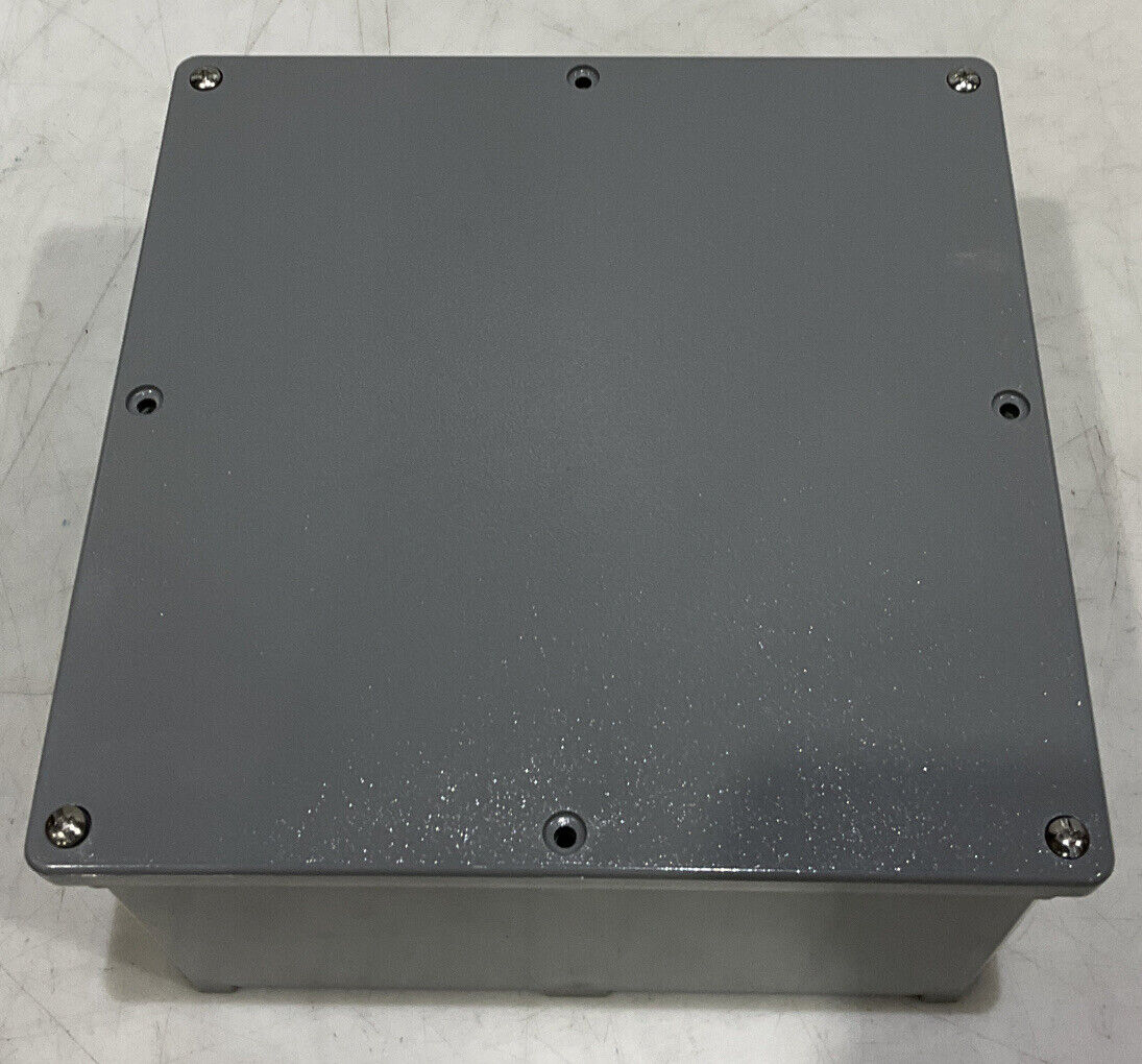 THOMAS AND BETTS E989N-CAR PVC FITTING MOLDED JUNCTION BOX 373