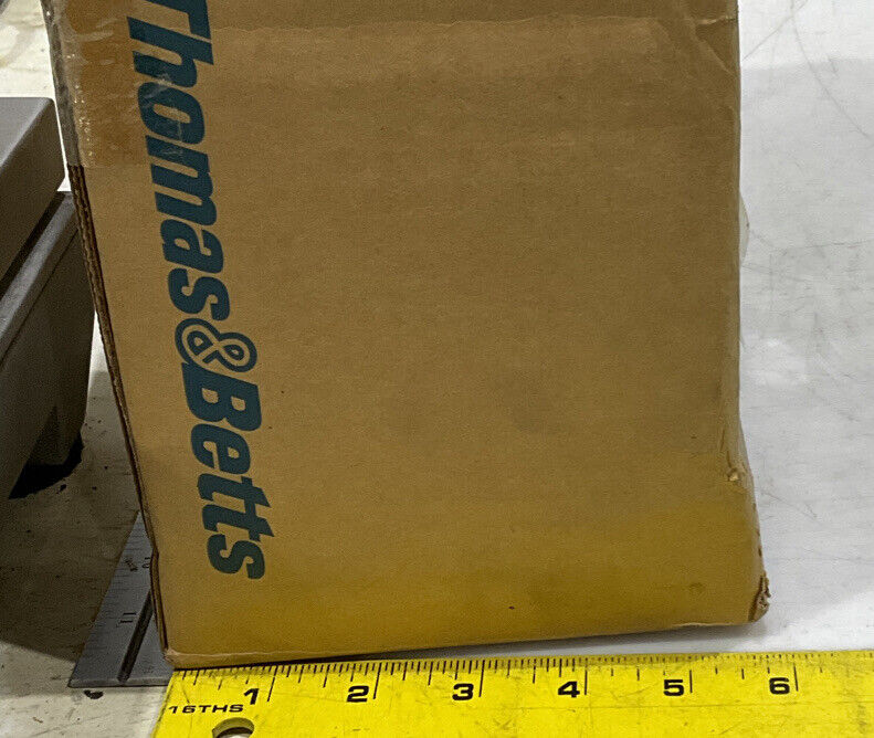 THOMAS AND BETTS E989N-CAR PVC FITTING MOLDED JUNCTION BOX 373