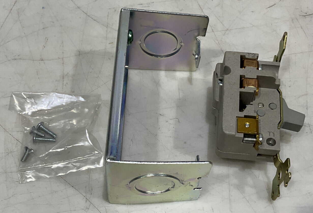 SQUARE D 2510FG2 FHP MANUAL STARTER 373